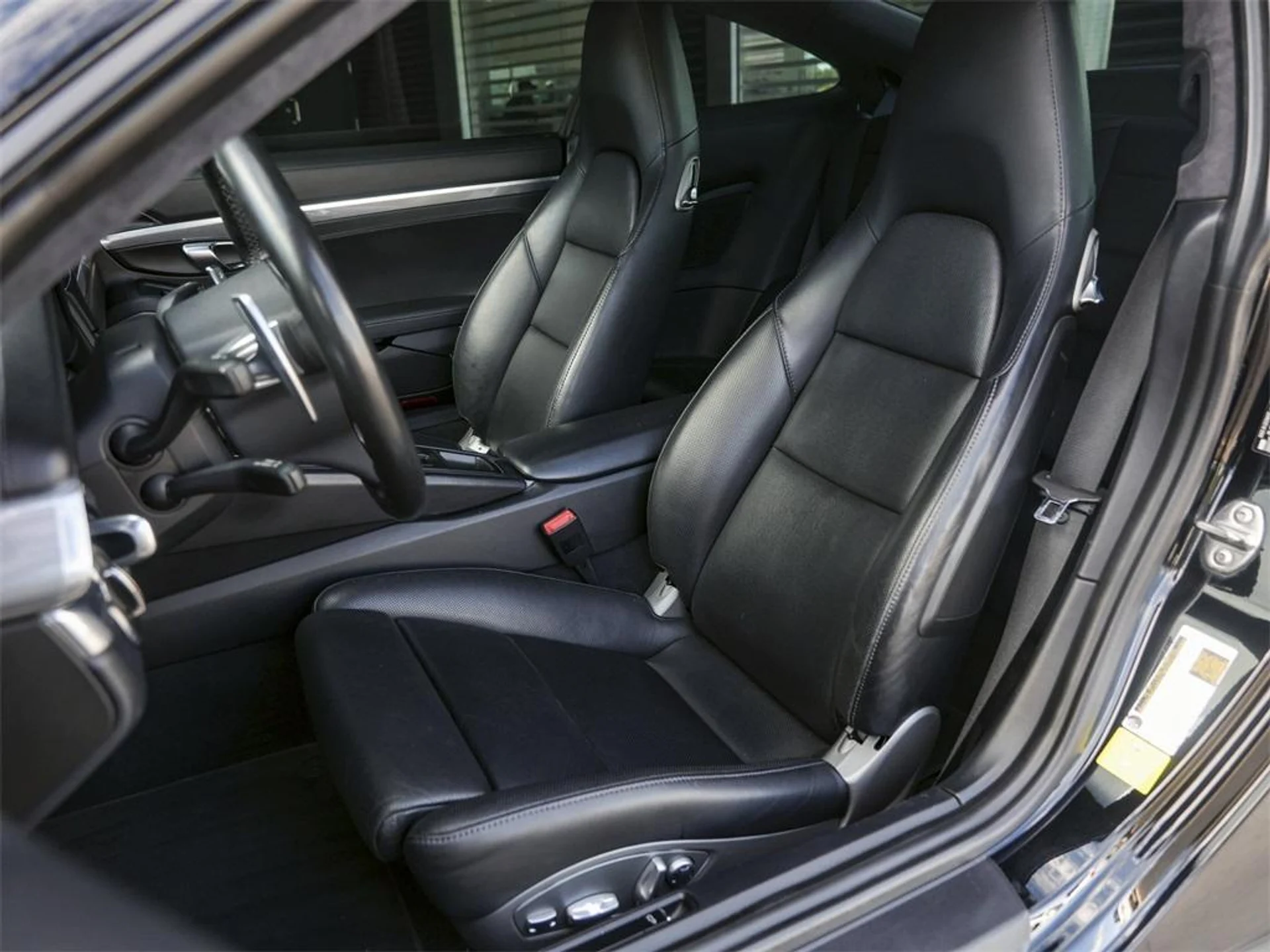 mph004_933320600_Q_Qqw_M1h_ZL_Kj_Re_Bq_Nn_N4_Y5_Qz_Jew_b1c1c4e15a