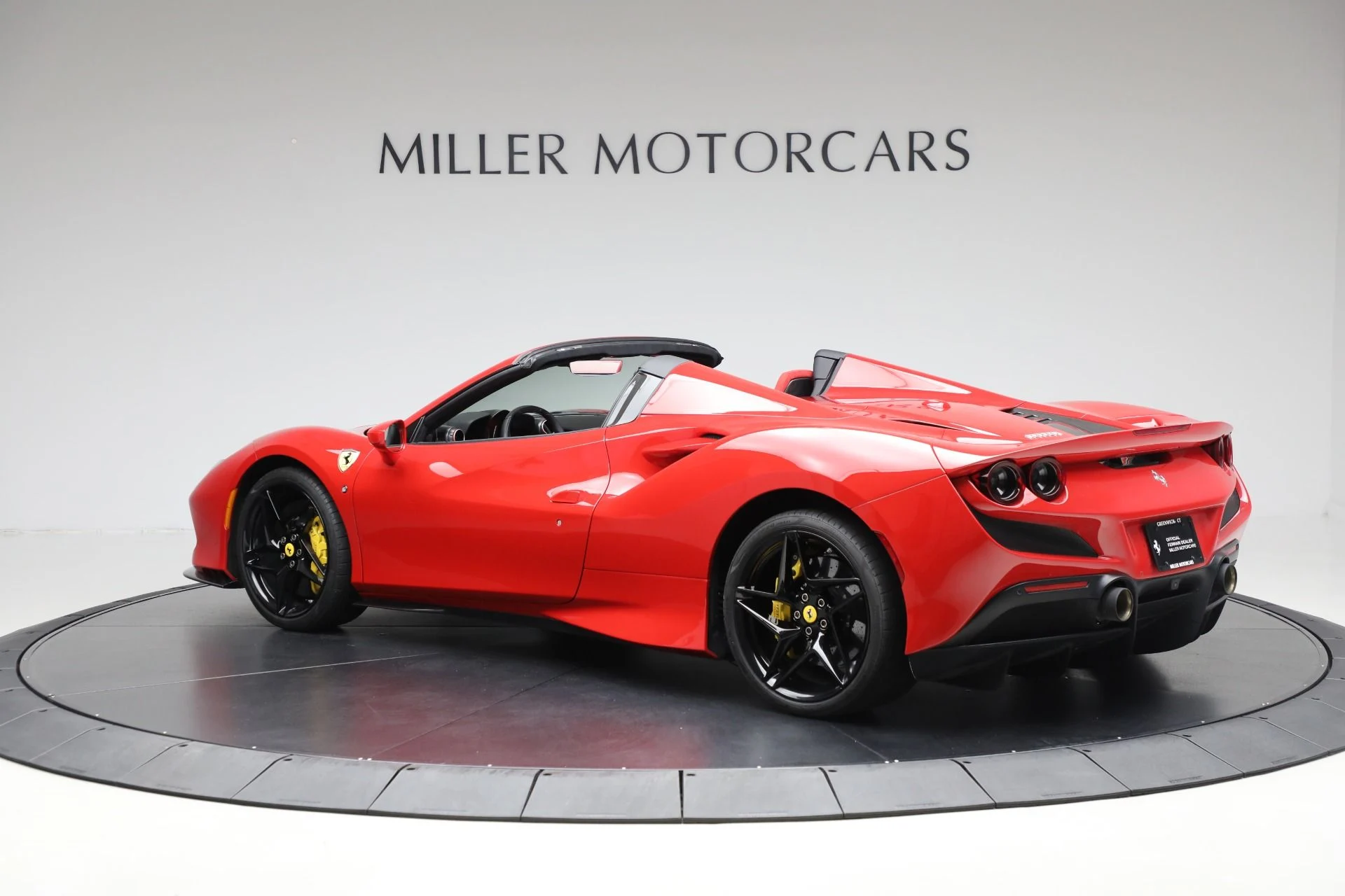 mph004_934212900_Used_2021_Ferrari_F8_Spider_7ffe91e0ab