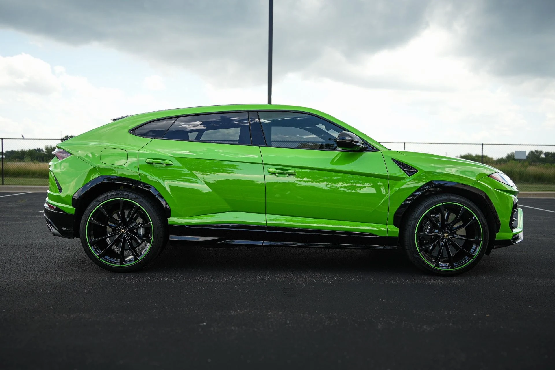 mph004_937135371_Used_2021_Lamborghini_Urus_1783023399_ecaeaac144