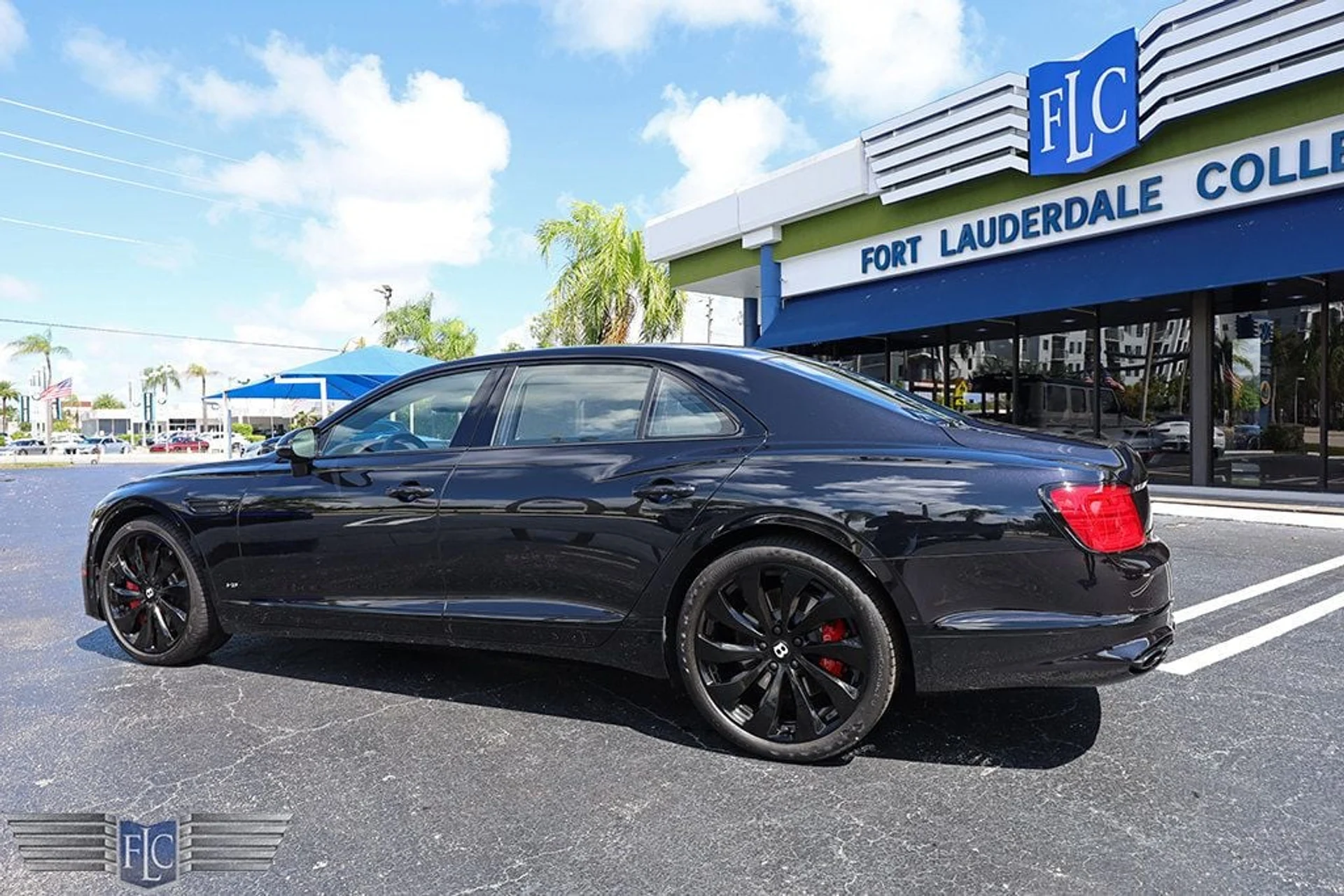 mph004_940161787_used_2022_bentley_flying_spur_mullinerv8sedan_6305_22929315_5_1024_0deb25f05f
