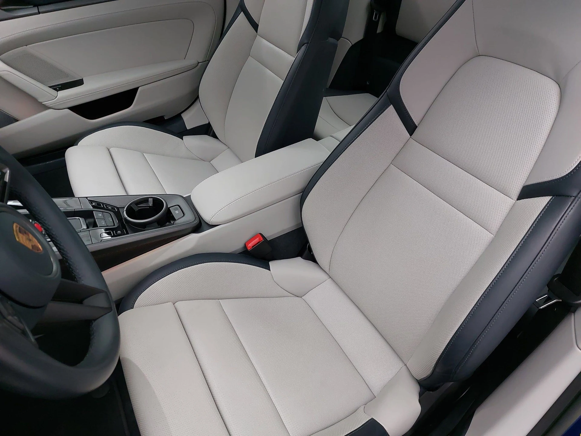 mph004_941614674_b1845423fac9f96fe7712c8af7eebaddx_33aafdcbf6