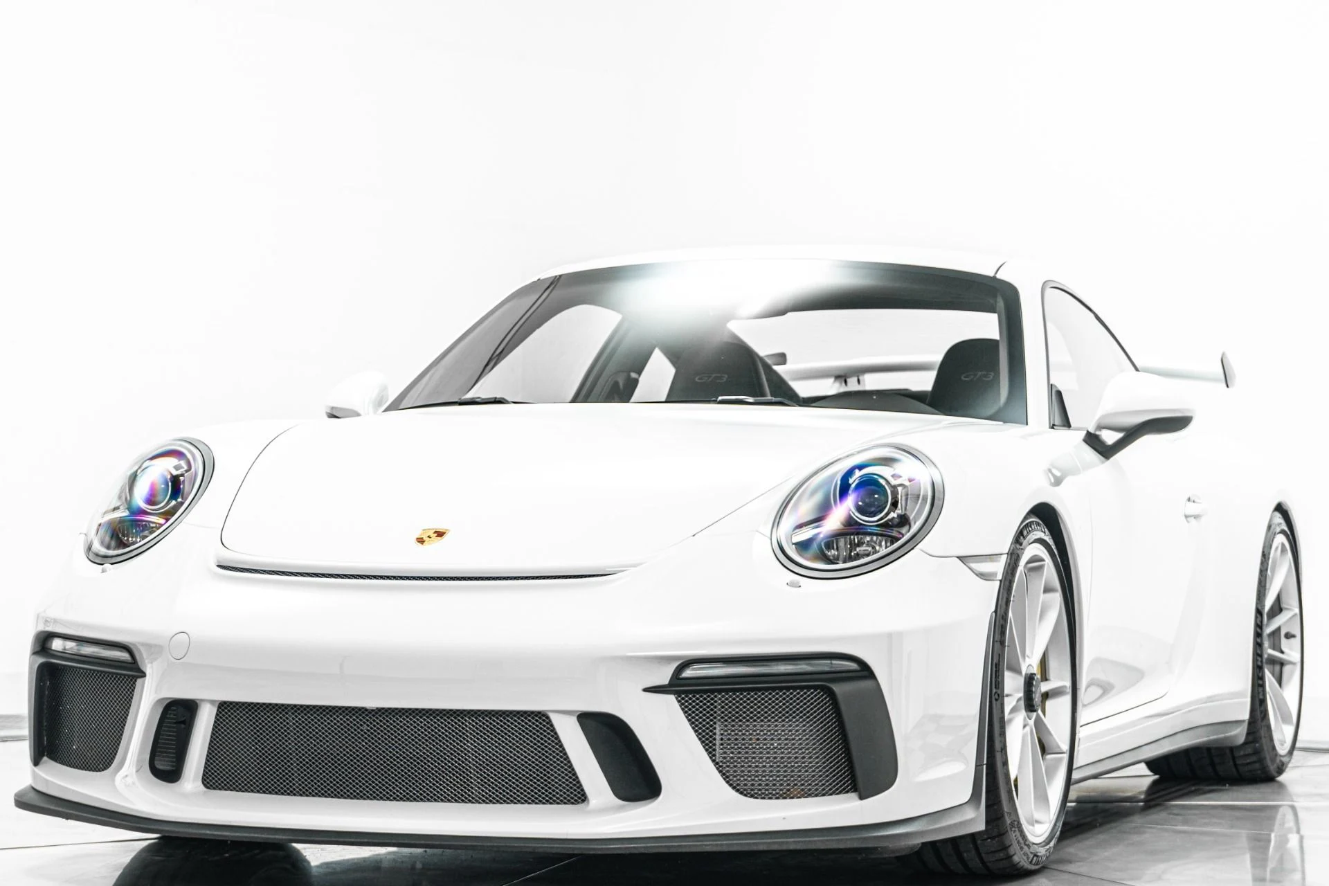 mph004_94175210_Used_2018_Porsche_911_GT_3_Carbon_Ceramic_Brakes_1781905829_d8f5f4f8cd