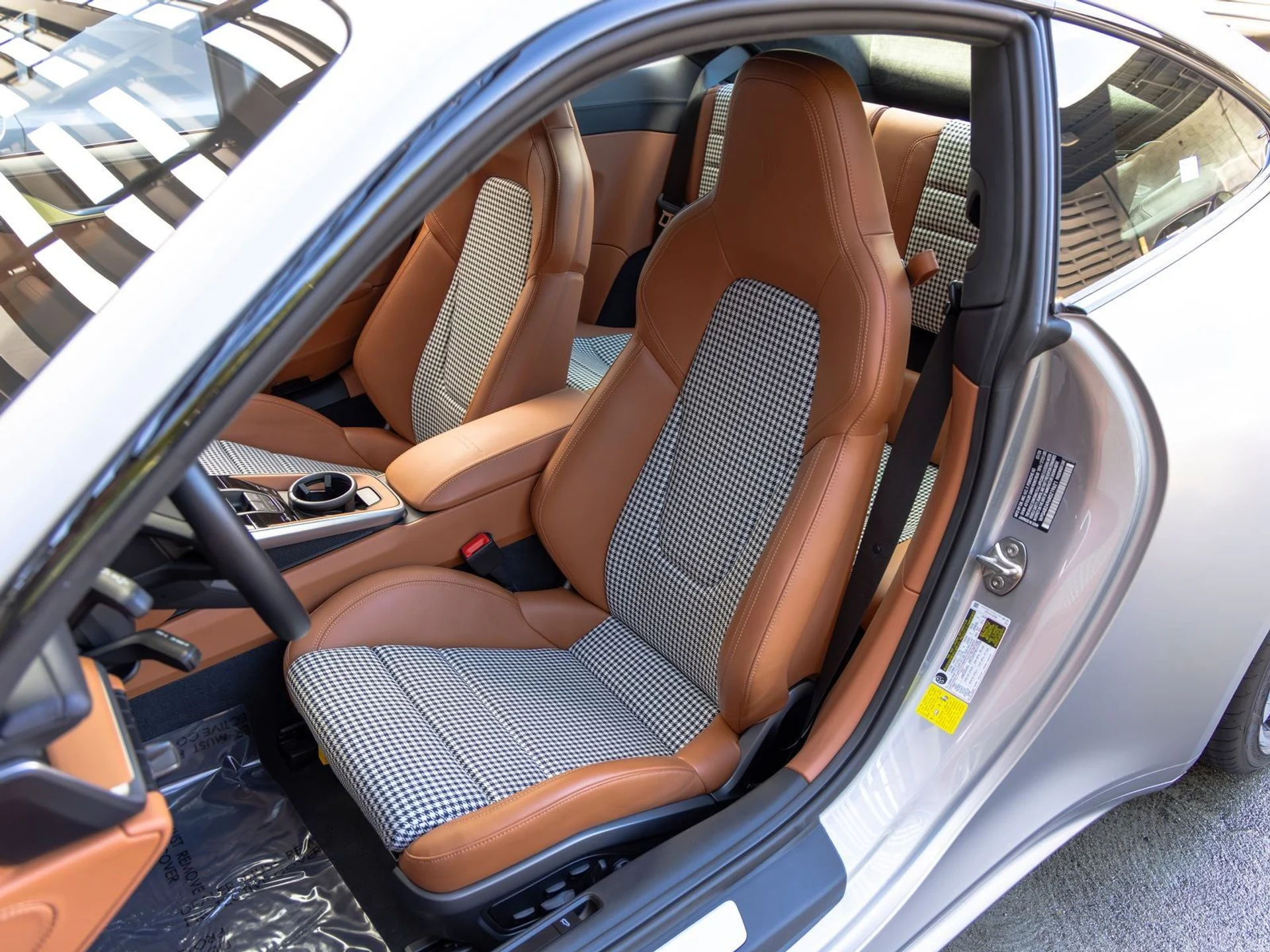 mph004_942033812_5_b1c73e2b79