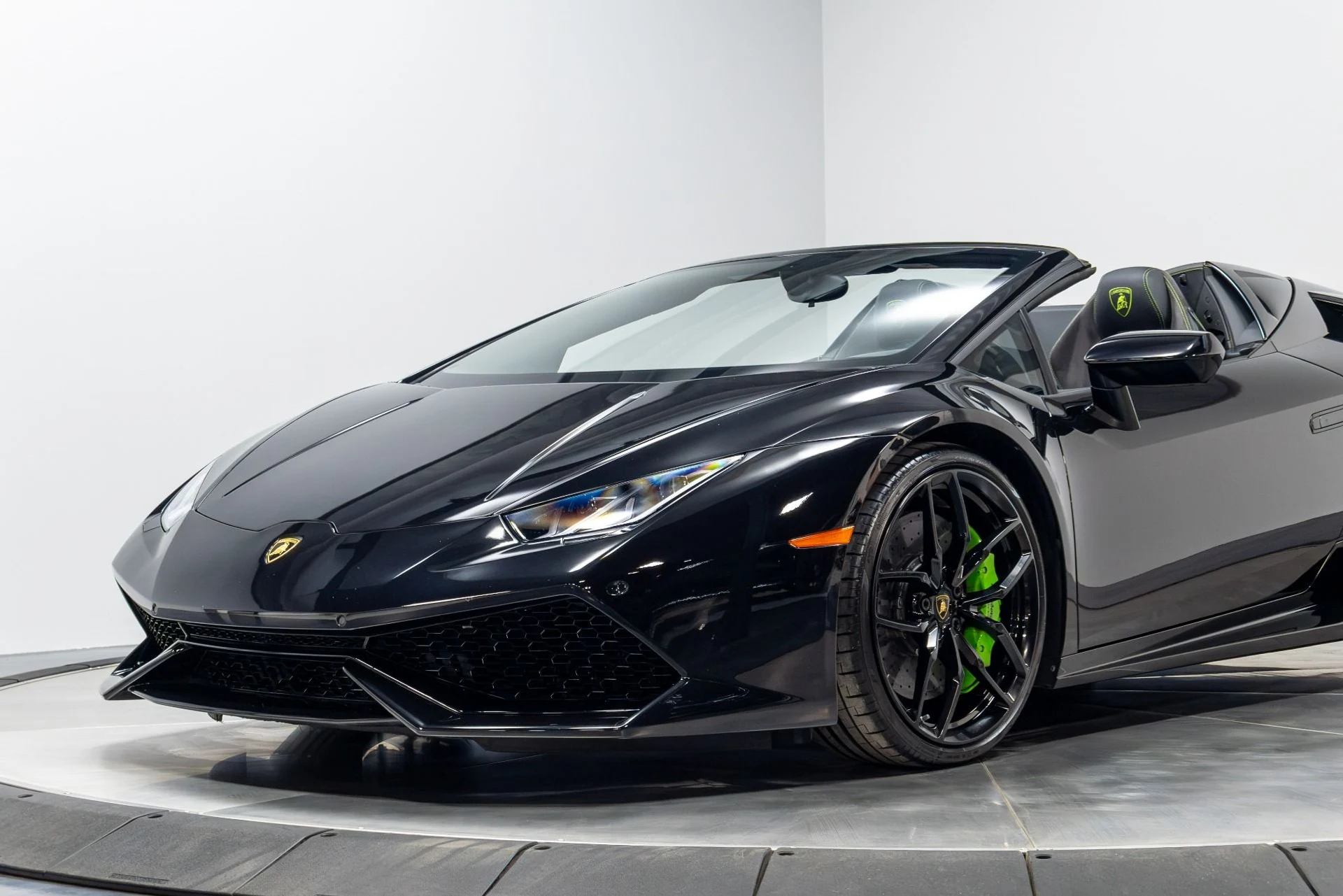 mph004_944547270_Used_2017_Lamborghini_Huracan_1775865662_d7ee4587c6