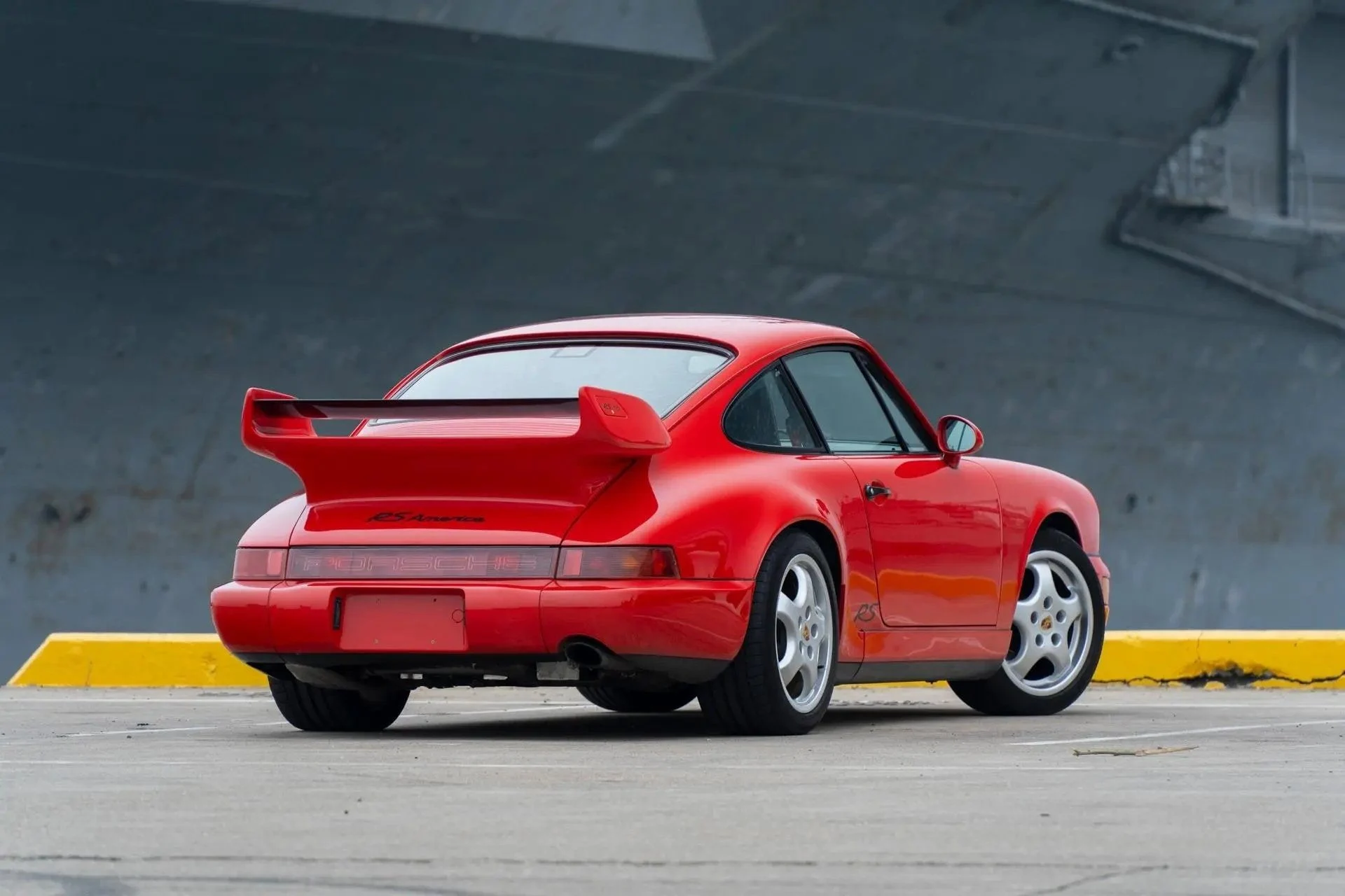 mph004_94610310_d85754192c77d51baf3c6007e5c01950x_ff97597c94