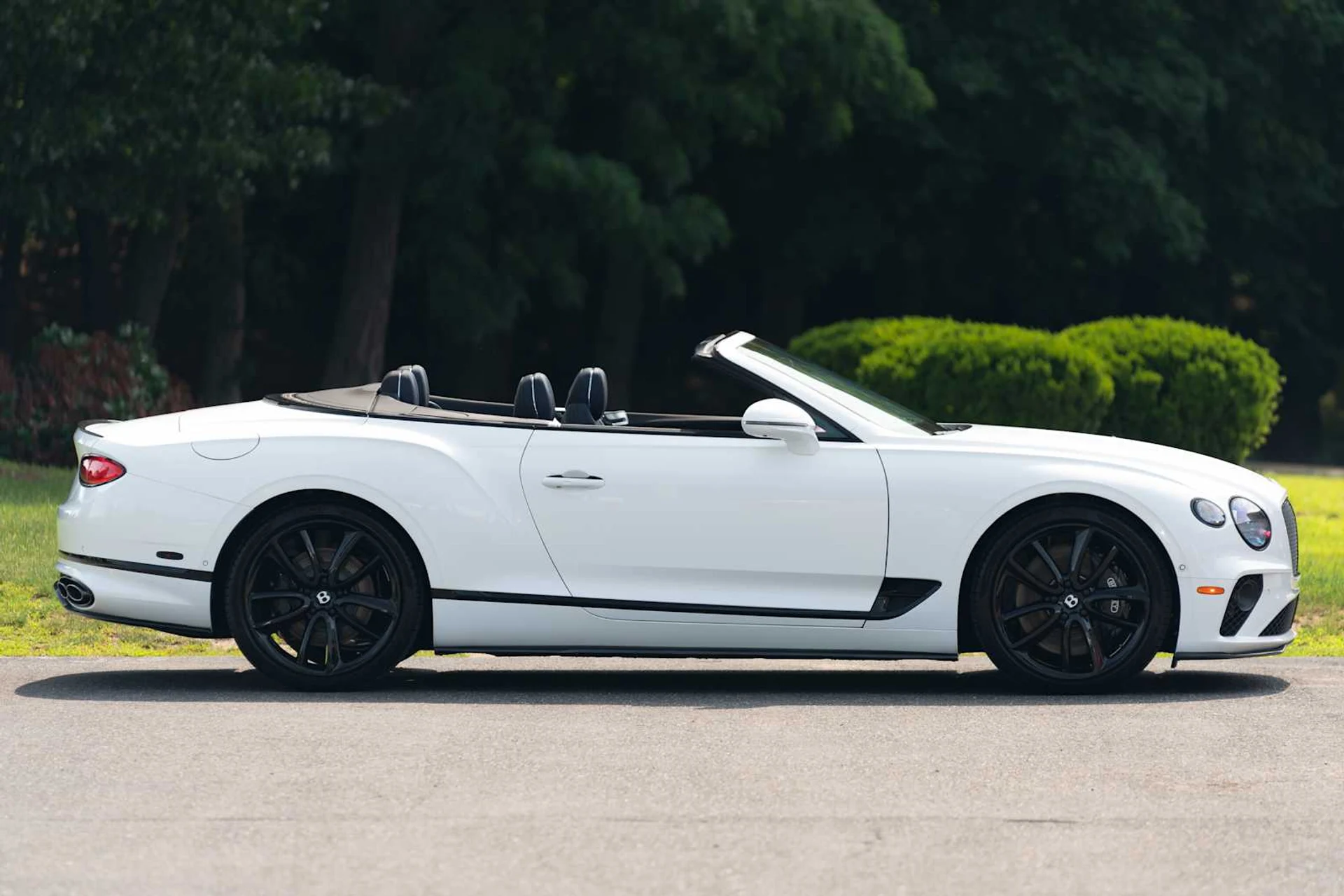 mph004_950256946_dbef313da9923f1e2b1a3a3024087e09x_9a48f4fdf8