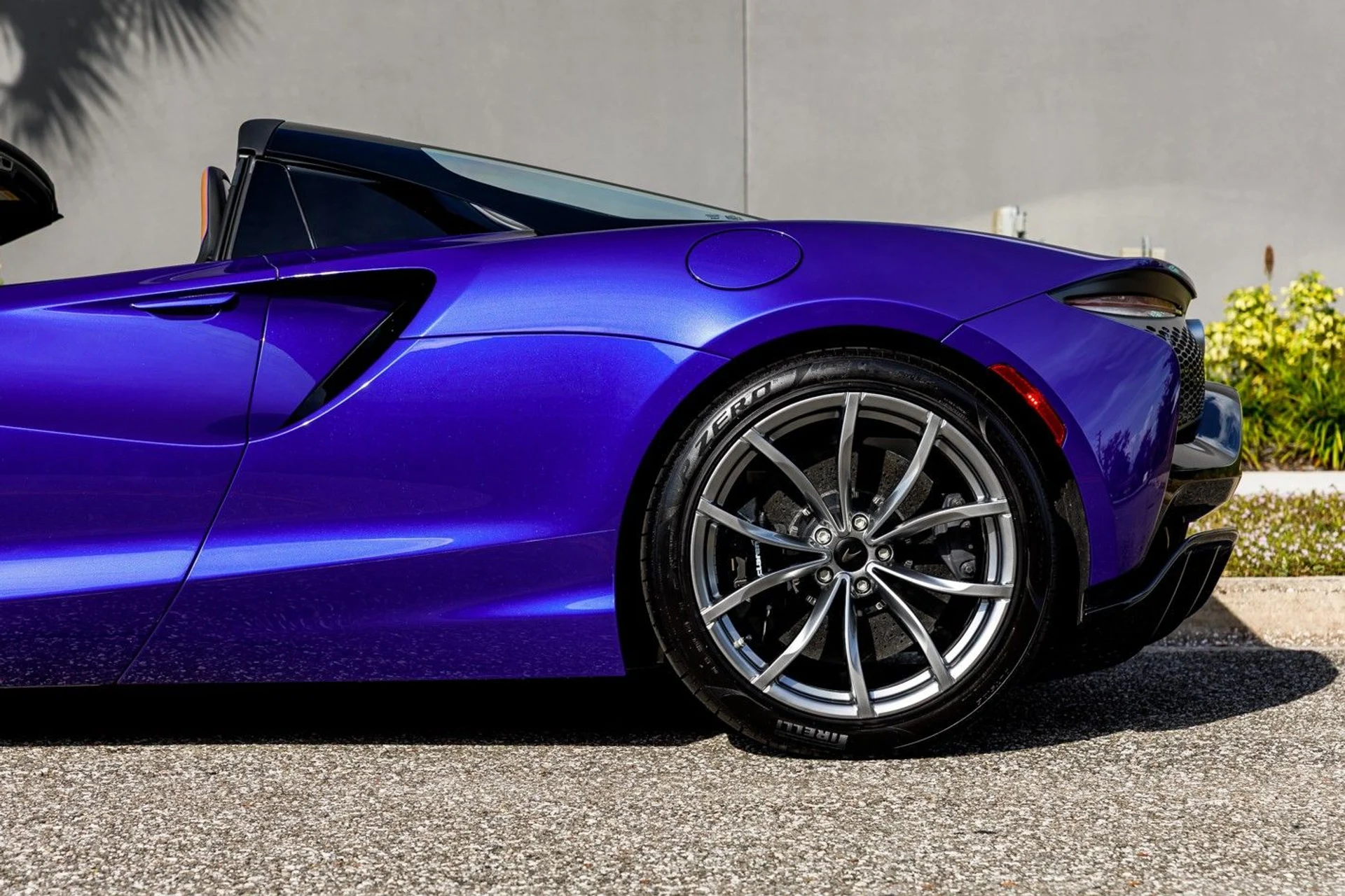 mph004_958402988_620_p5_l_46ee25908a