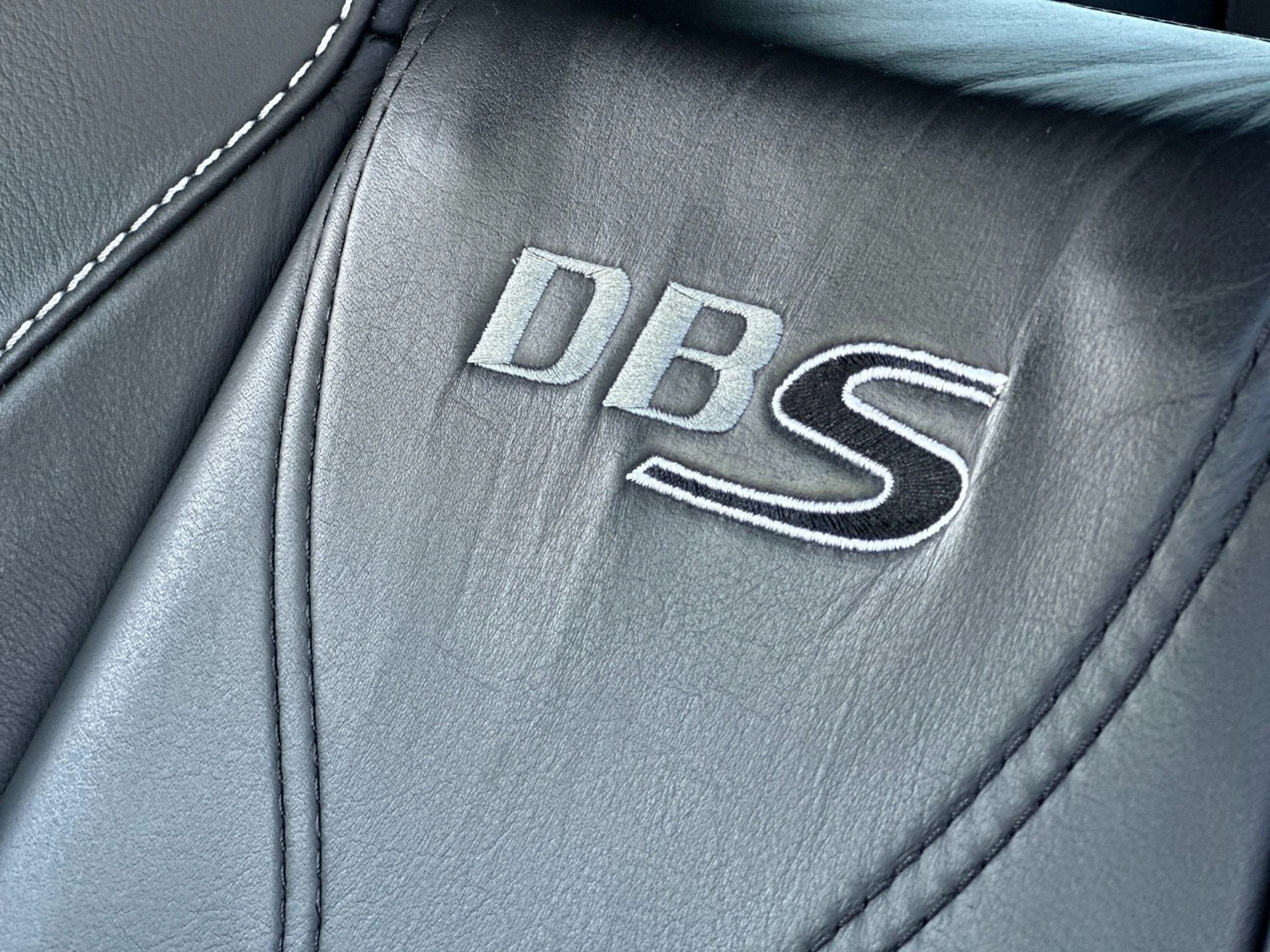 mph004_960074283_Used_2011_Aston_Martin_DBS_Carbon_Black_1766224121_283466c52b