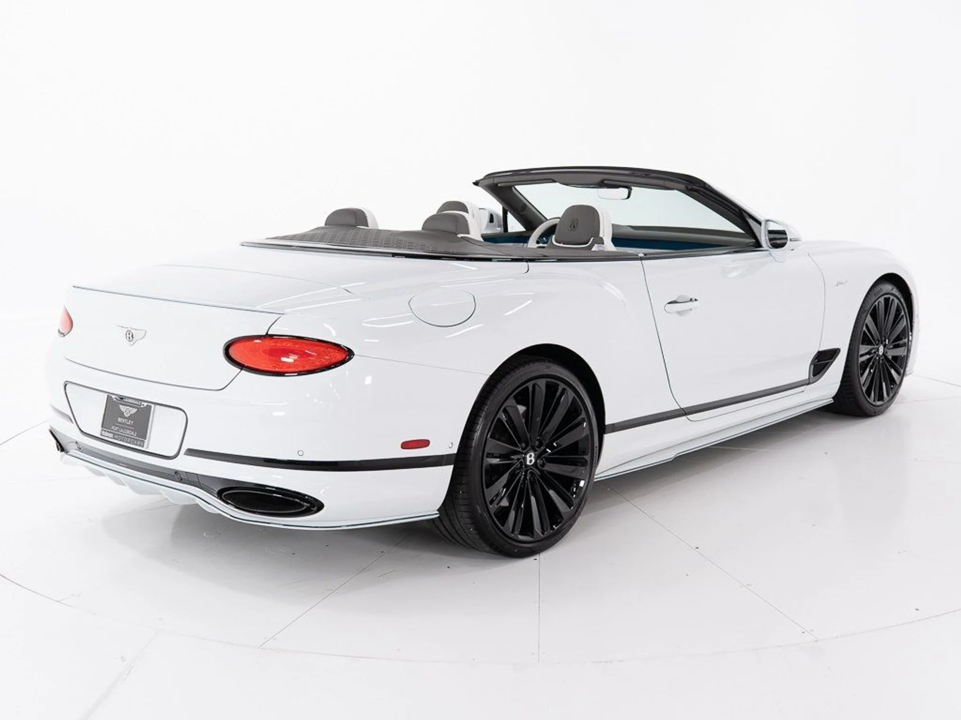 mph004_963700071_99ebc82351510745e65fa46d5c76afab_e72d038aa9