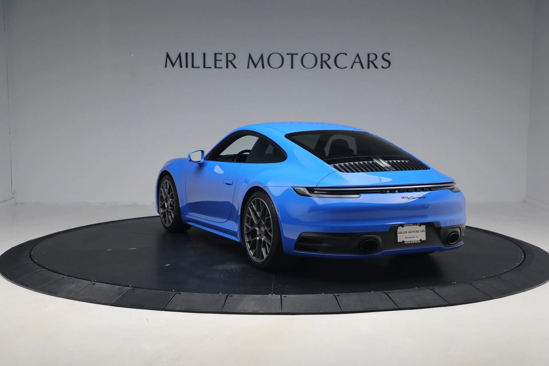 mph004_965504408_Used_2024_Porsche_911_Carrera_1766252320_87e777c1fe