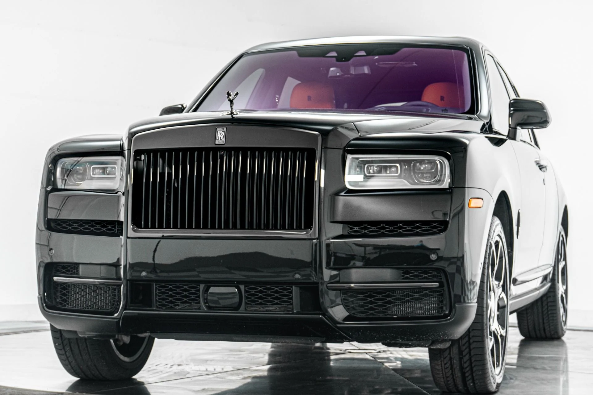 mph004_971222865_Used_2024_Rolls_Royce_Cullinan_Black_Badge_Very_Low_Miles_Rear_Console_With_Crystalware_1779371142_775eb8c24a