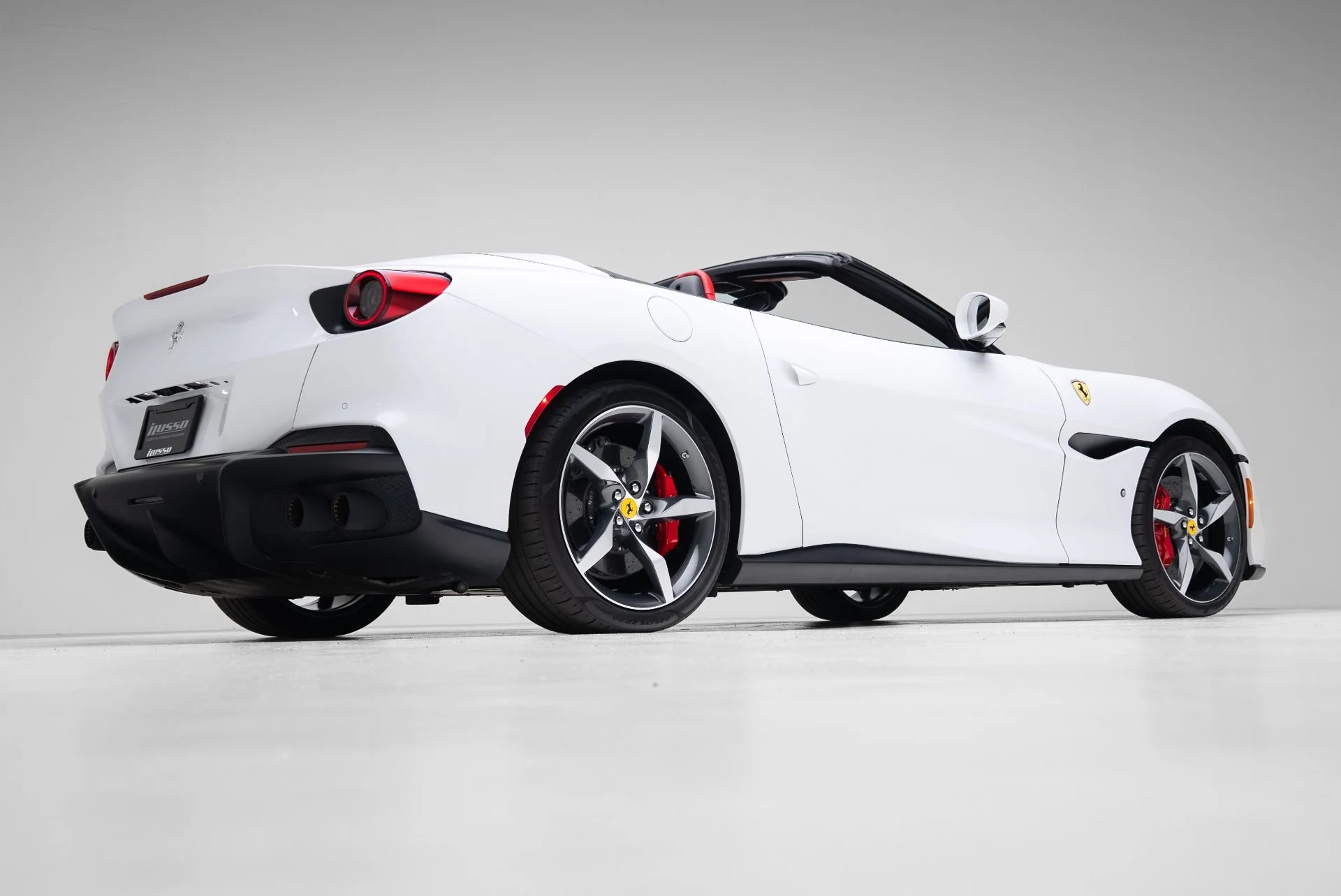 mph004_976592496_Used_2022_Ferrari_Portofino_M_1771016640_2a73c10033