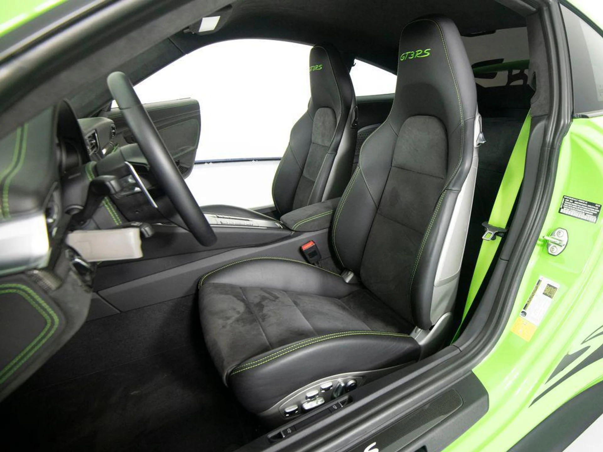 mph004_981661908_z_Mt_UC_1_RG_Ng_V_Vrk44s_DH_Gekzde_HY_a13668b602