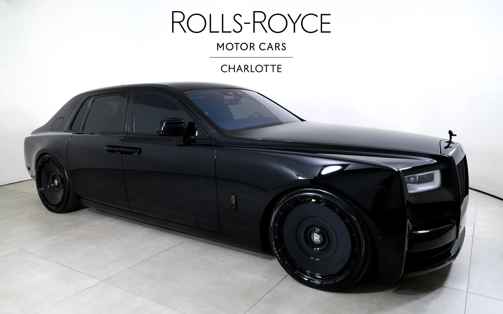 mph004_987934958_Used_2019_Rolls_Royce_Phantom_1769450314_f75d55f117