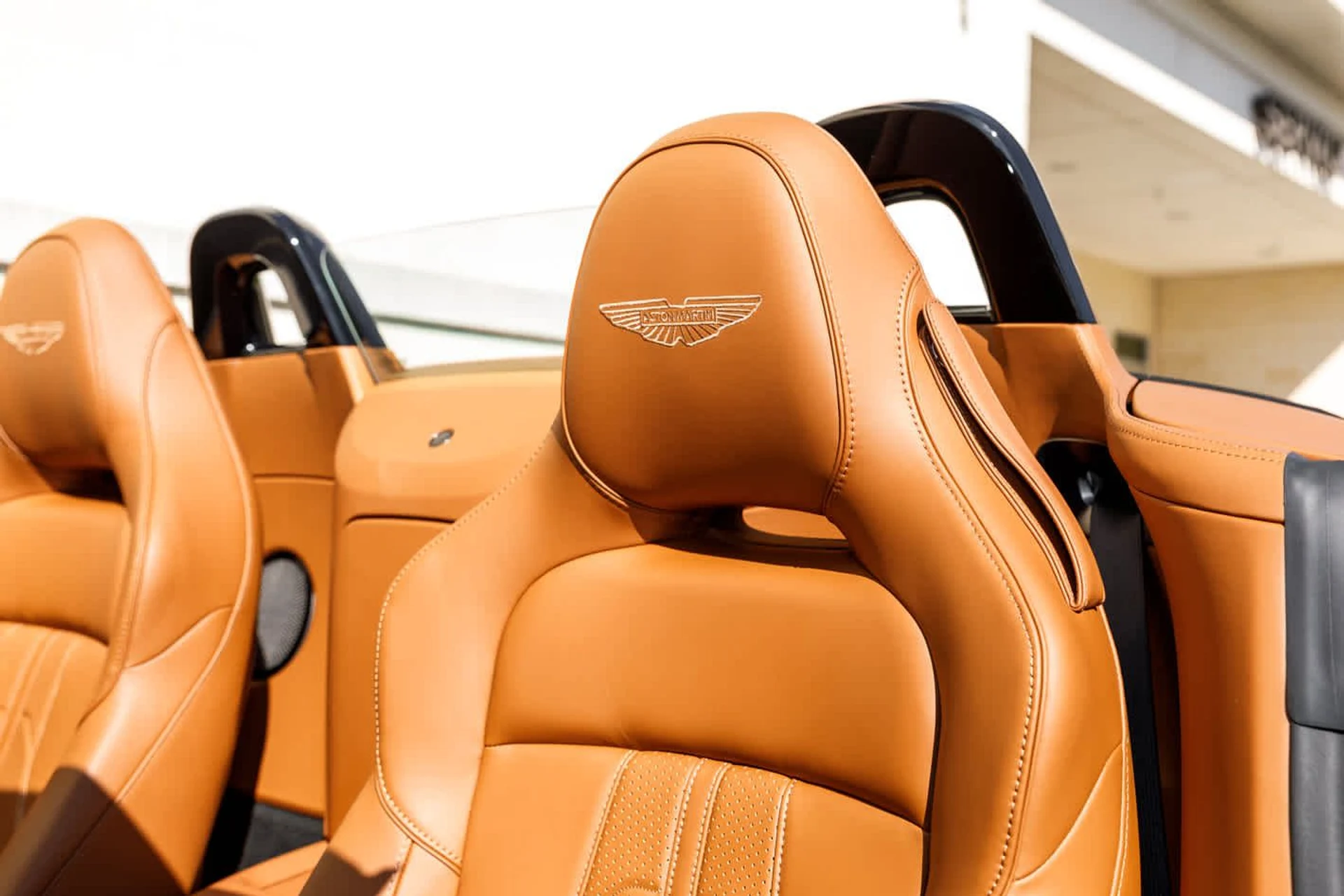 mph004_989513038_5_4976f37a07