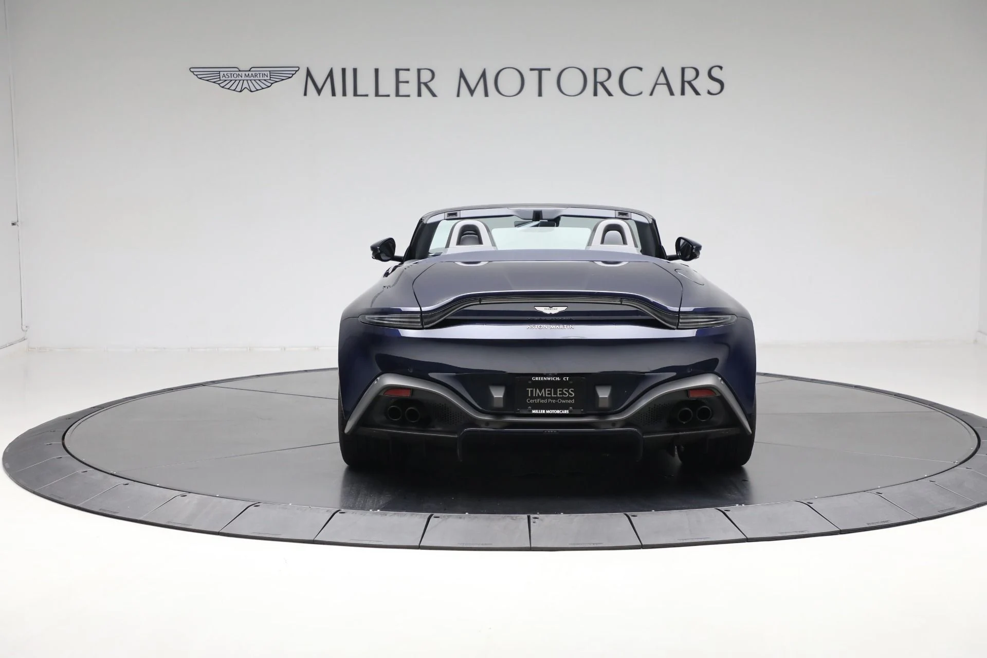 mph004_99644760_Used_2021_Aston_Martin_Vantage_f8c4dd3266