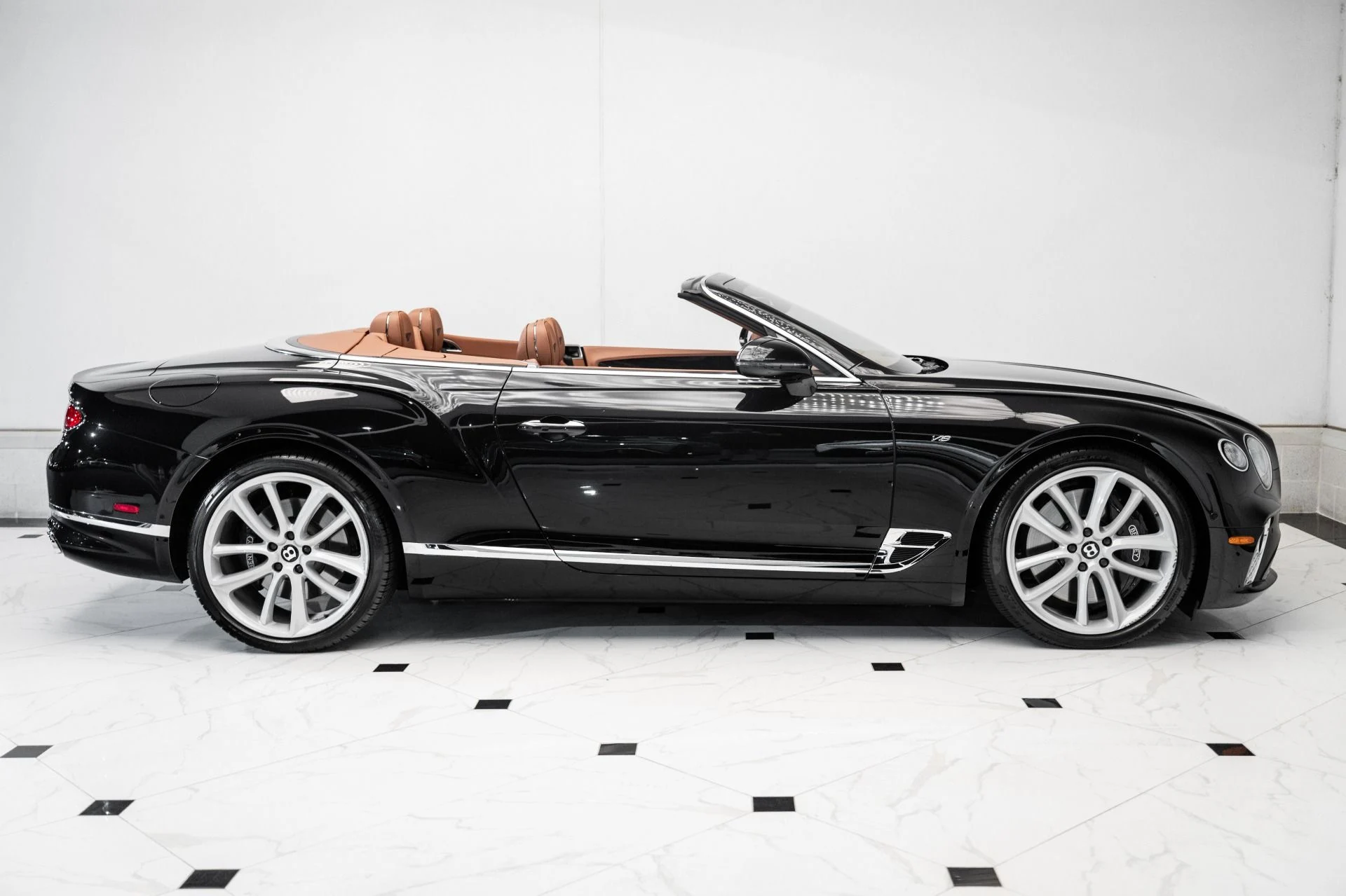 mph004_998404733_Used_2022_Bentley_Continental_GTC_V8_1757170656_57376a8e5f