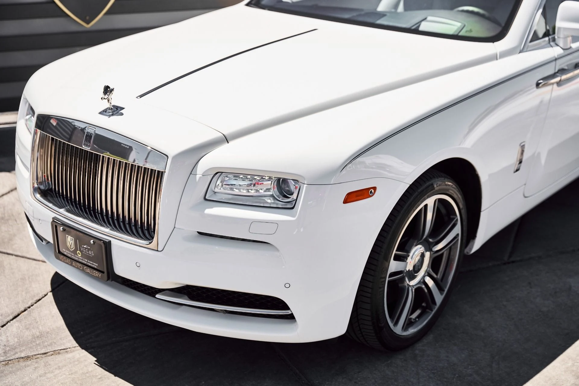 mph005_1007708974_Used_2014_Rolls_Royce_Wraith_Base_1782842373_bafbd121a5