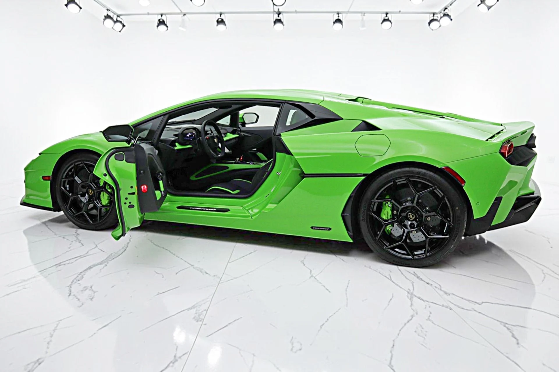 mph005_101151710_New_2026_Lamborghini_Temerario_b9a127fd8b