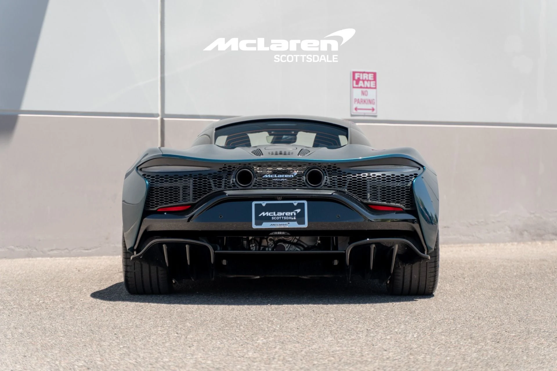 mph005_1018862159_Used_2023_MCLAREN_ARTURA_1780692302_5aa1e7bd3d