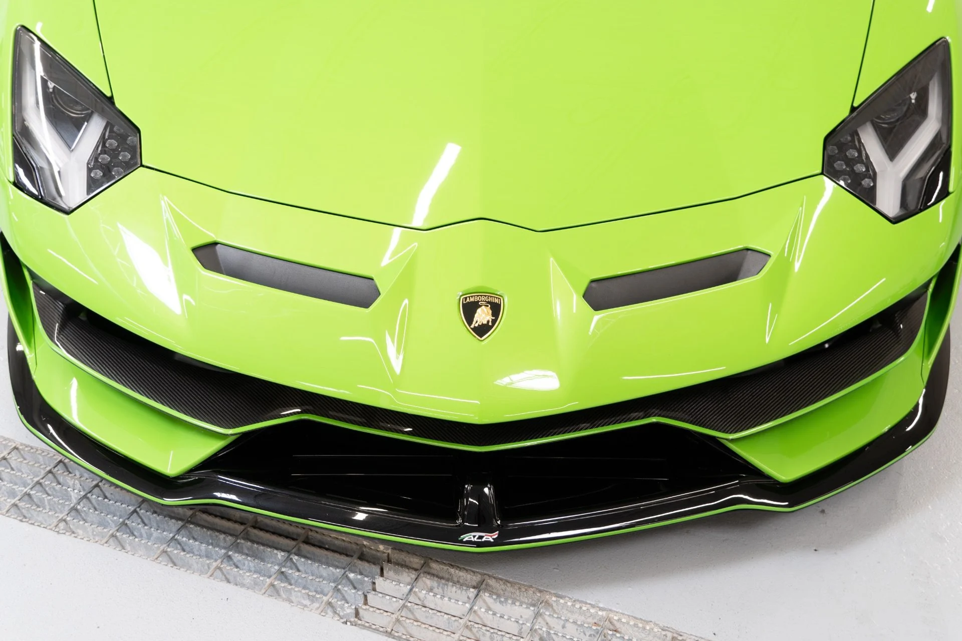 mph005_1021321502_Used_2021_Lamborghini_Aventador_LP_770_4_SVJ_1753475133_f6d8547495