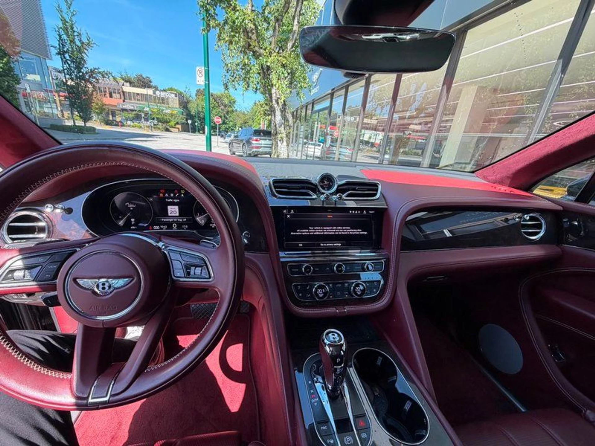 mph005_1024493115_38487562_02852_2021_bentley_bentayga_006_6d075d3b54