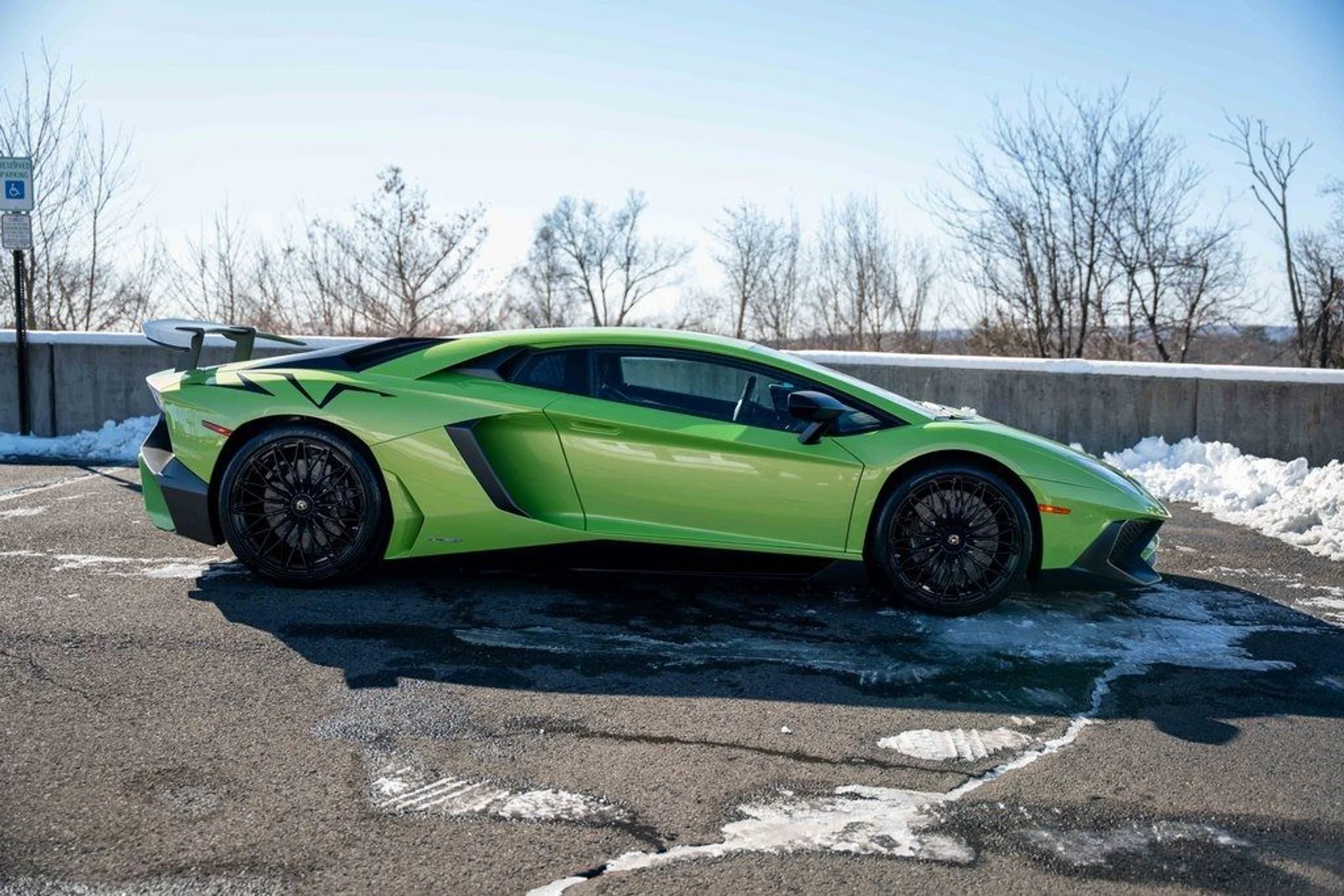 mph005_102969000_image_7_f55512324b