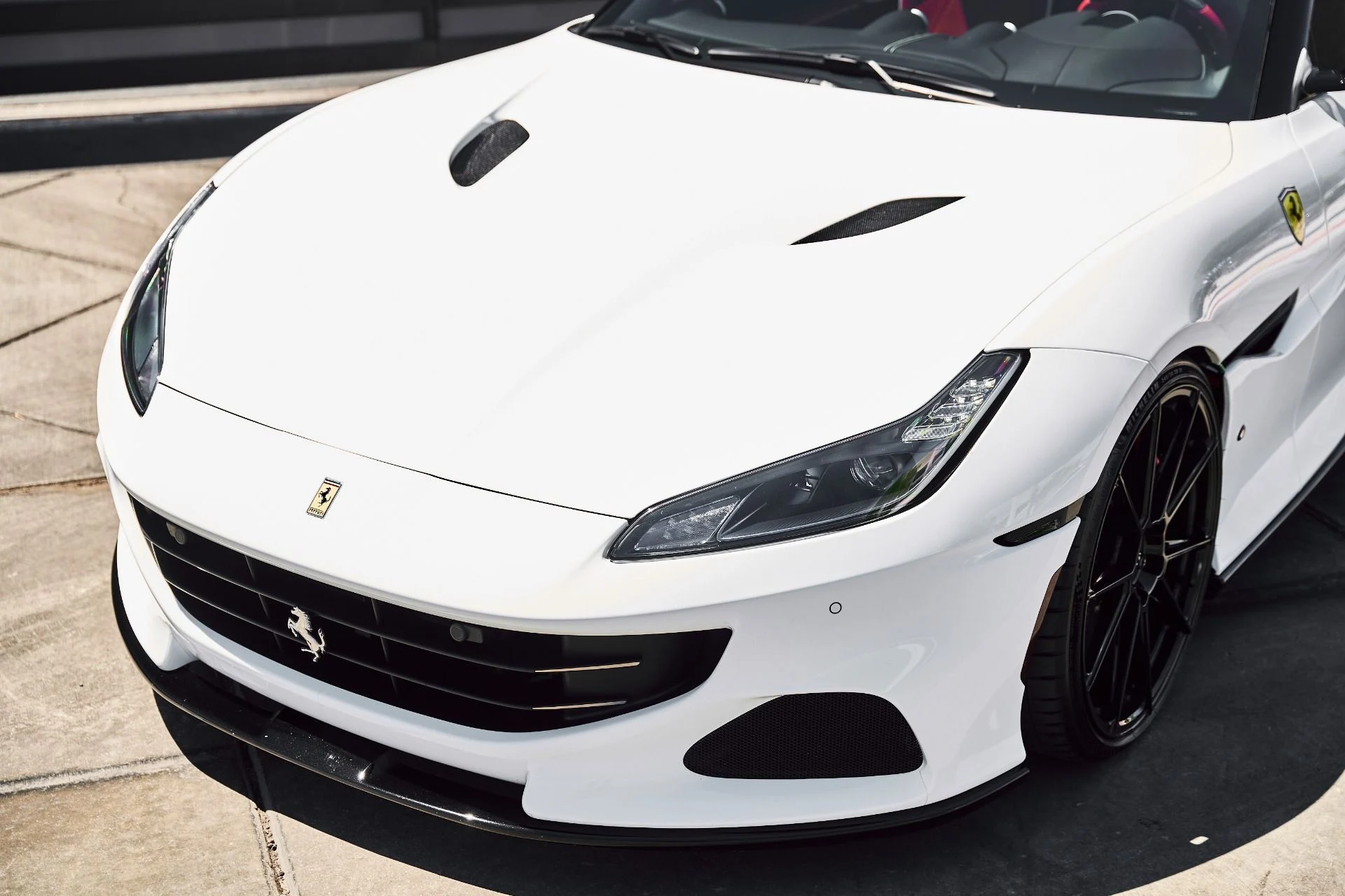 mph005_1031160587_Used_2022_Ferrari_Portofino_M_Base_1785971786_c4c31e3544