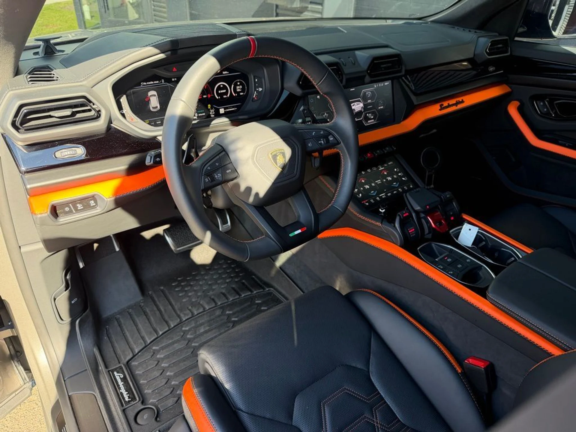 mph005_103229846_27b7343d5daef3f886726a84b9353432x_8e3daab951