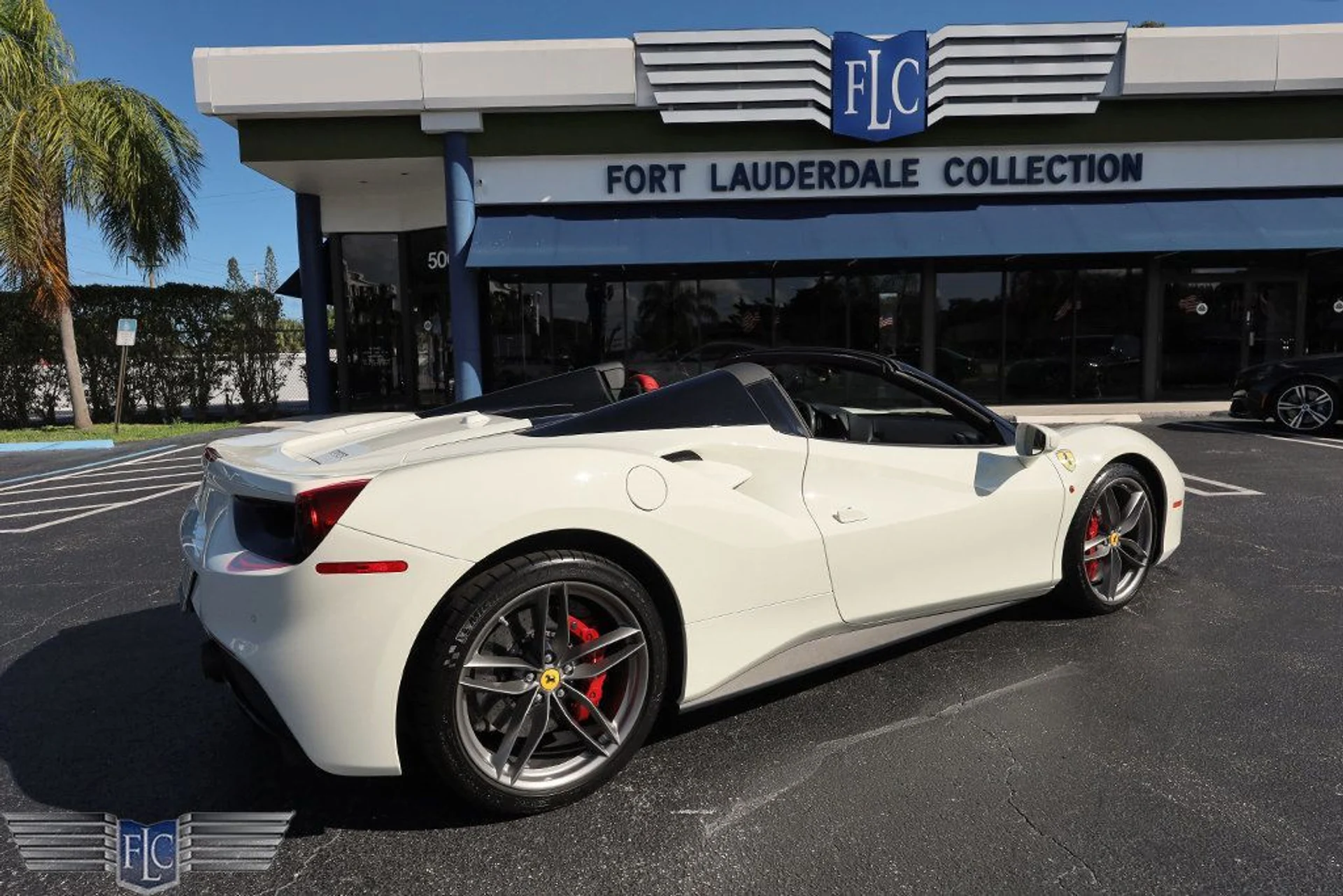 mph005_1034486280_used_2018_ferrari_488_spider_convertible_6305_22970596_6_1024_c5f920c44d