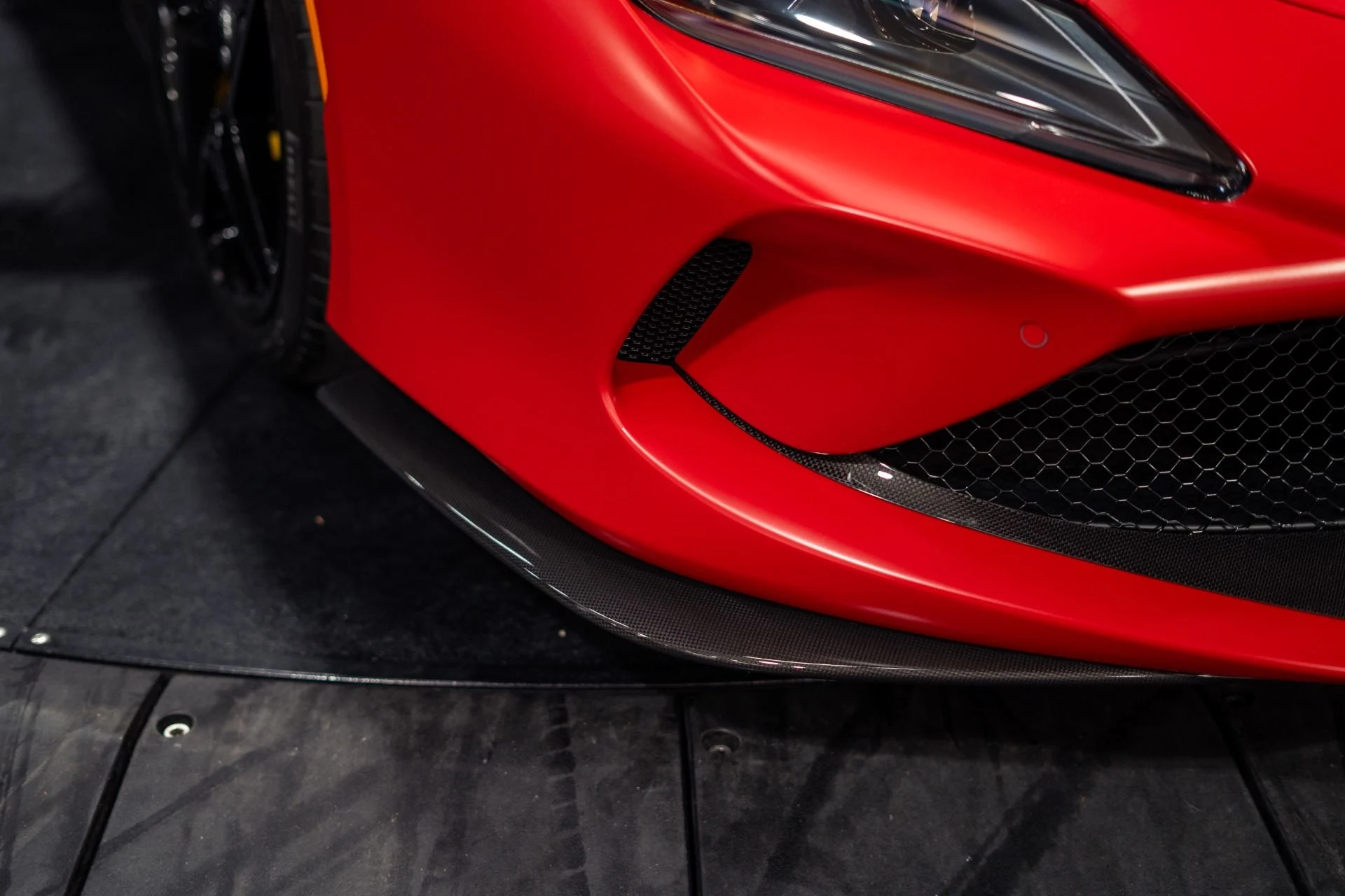 mph005_103853966_Used_2022_Ferrari_F8_Spider_MASSIVE_500000_MSRP_1784234163_a9b7b01956