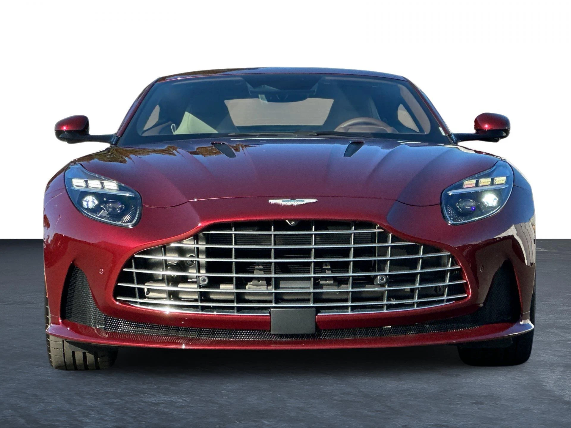 mph005_1044863823_New_2025_Aston_Martin_DB_12_1761746936_466912ff9a