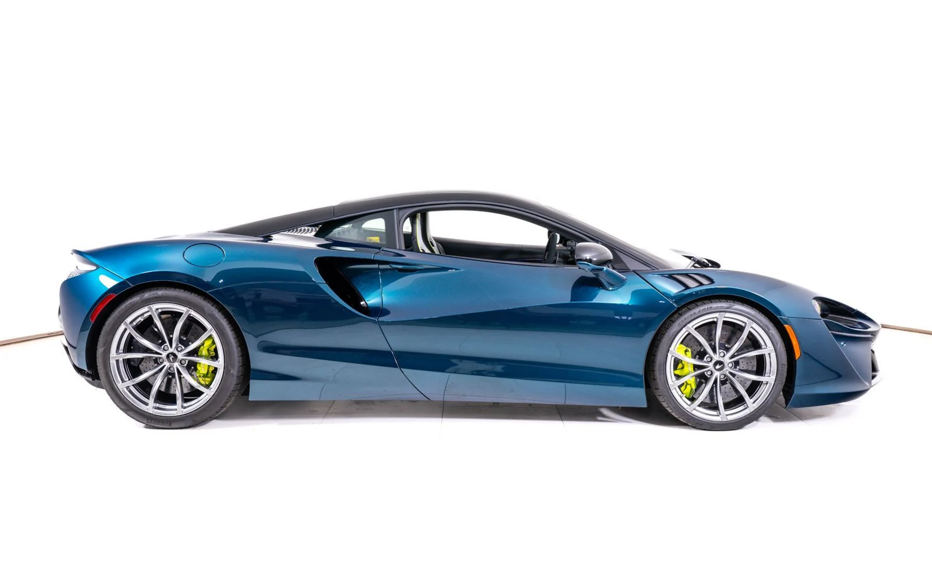 mph005_1044882620_0e2b48ae83aa3648d638fb30be3dbc57x_db2c2cd4d3