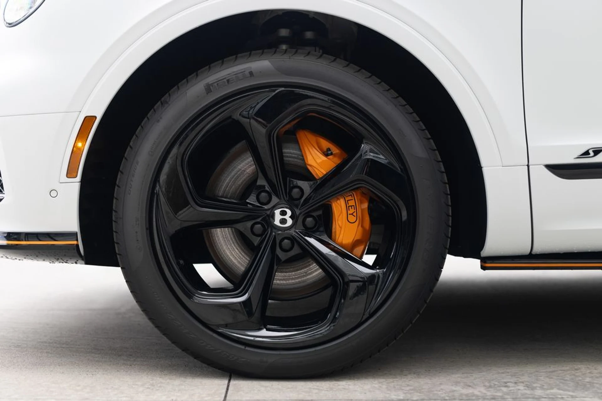 mph005_1045767699_3a208c428ef334ff983b9ee8660a366bx_f52f4c595f