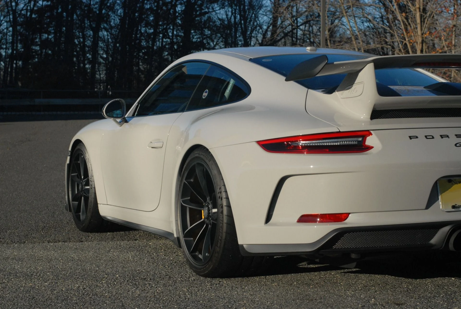 mph005_1050930645_Used_2018_Porsche_911_GT_3_1764619062_37c9fe884e