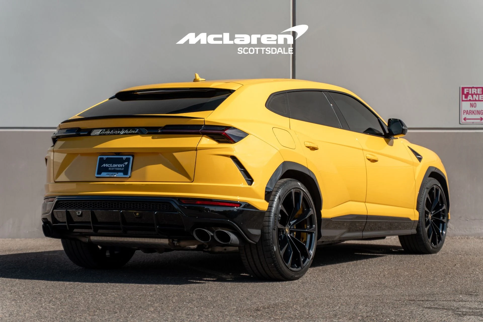 mph005_1061948870_Used_2021_LAMBORGHINI_URUS_1775537131_2824409bc4