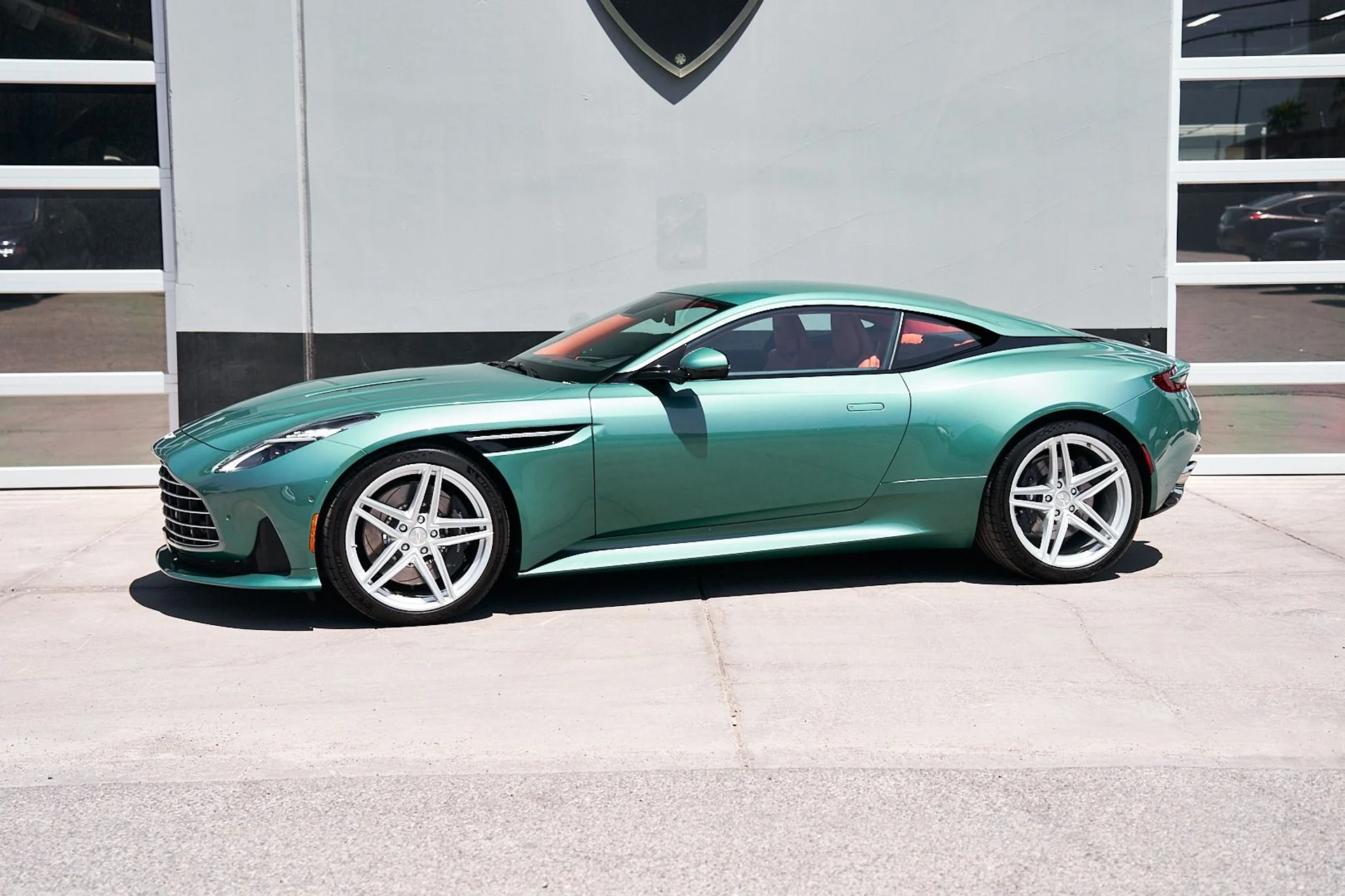 mph005_1062008524_Used_2024_Aston_Martin_DB_12_1746746244_d60112a64d