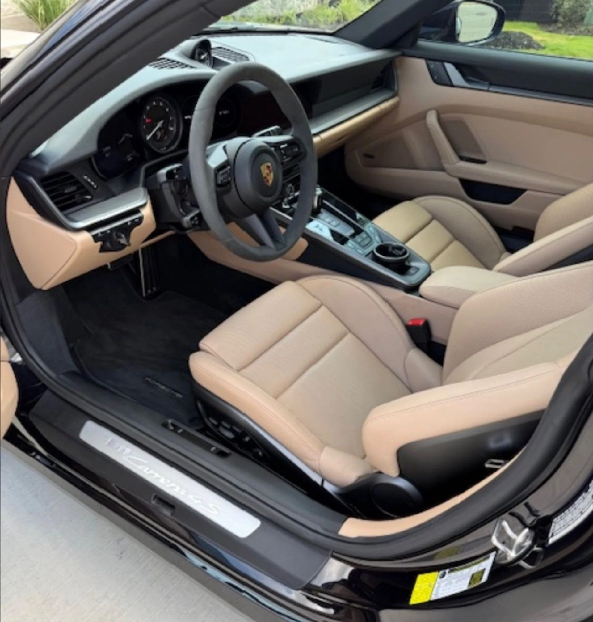 mph005_1062575262_Used_2024_Porsche_911_Carrera_4_S_1754502083_0fd6010daf