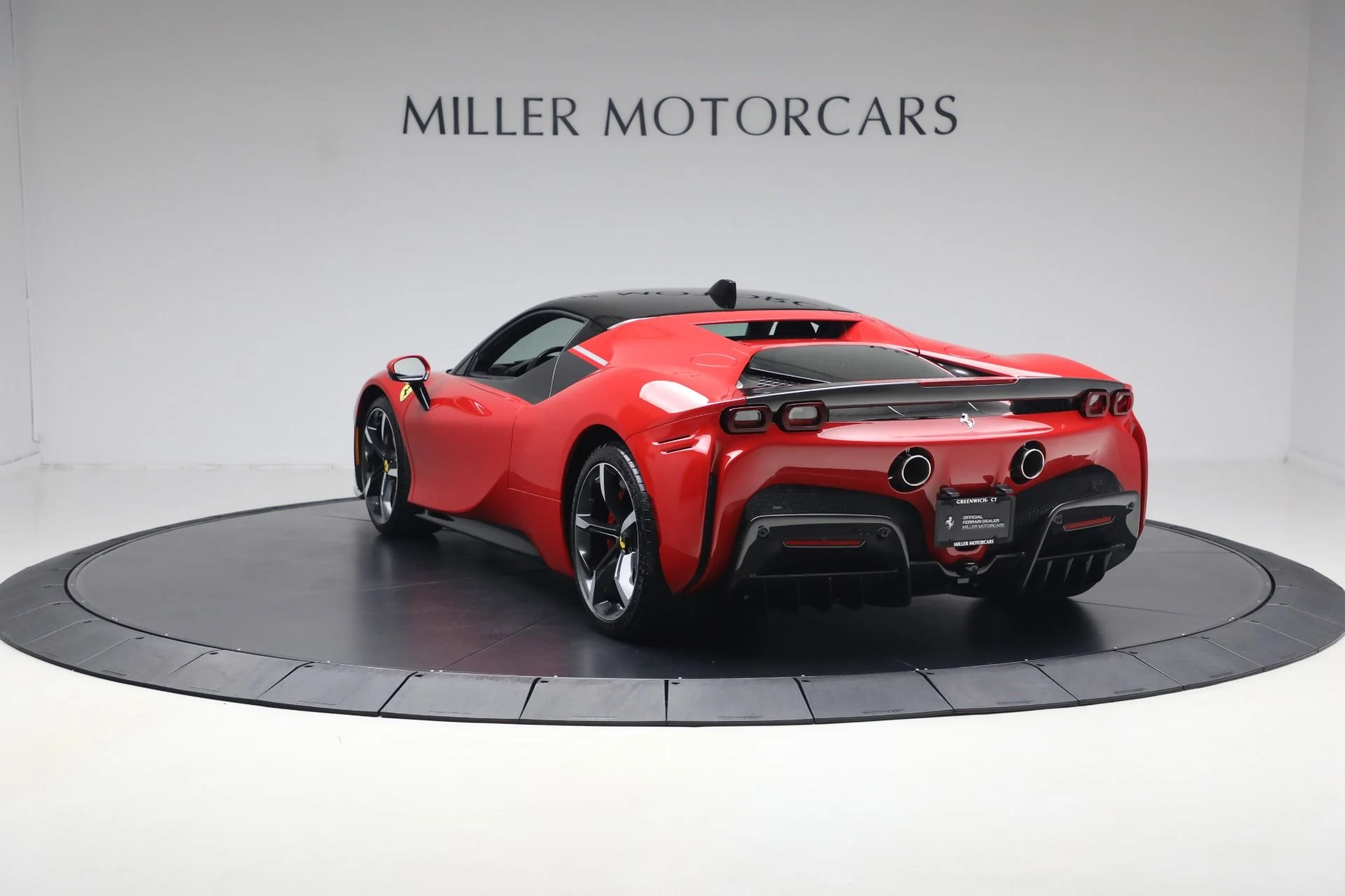 mph005_1067655596_Used_2023_Ferrari_SF_90_Stradale_1787320276_83a5cd65bf