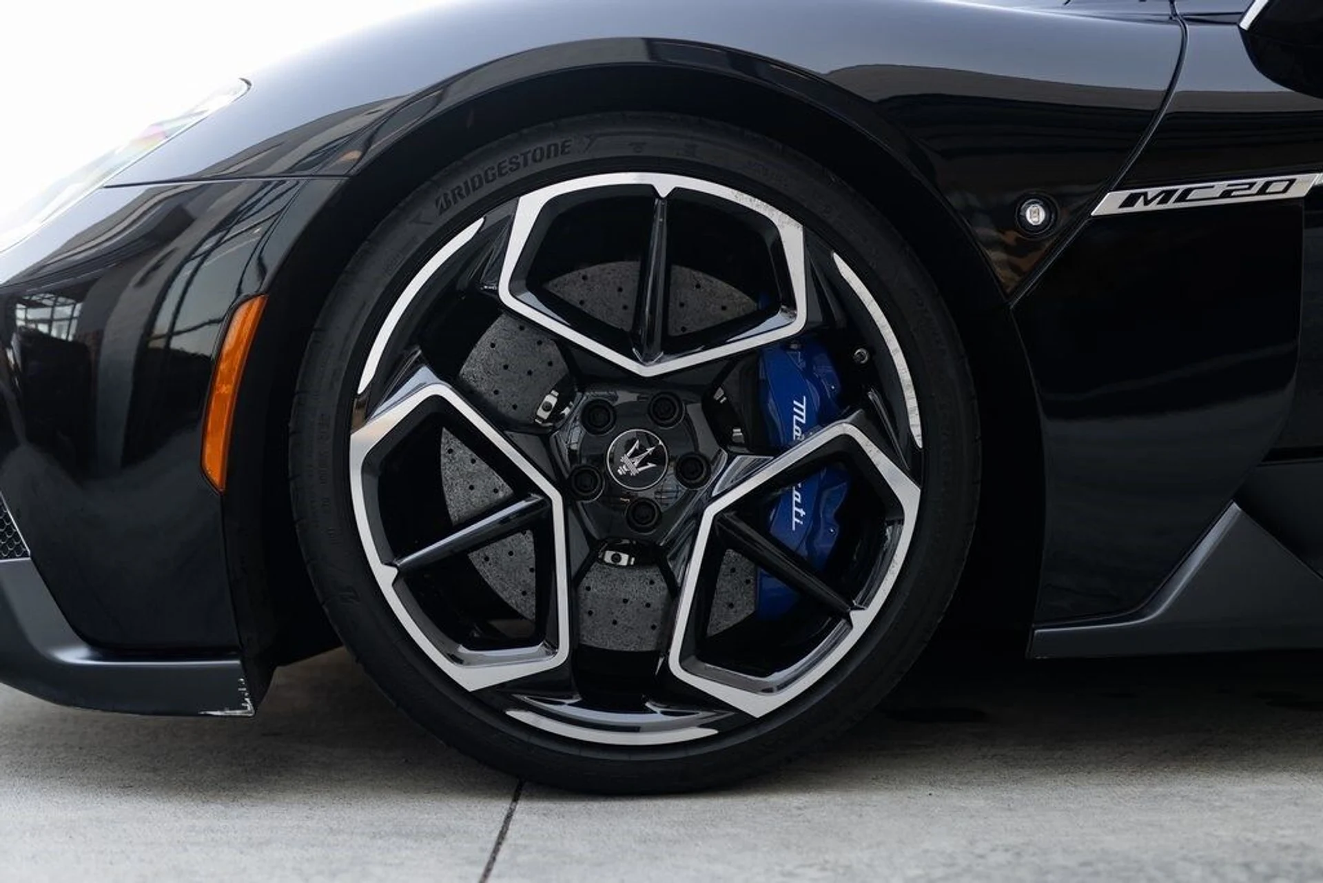 mph005_1067857430_1f7ab47525abf718412b179ef3136ce8x_cc4f681c14