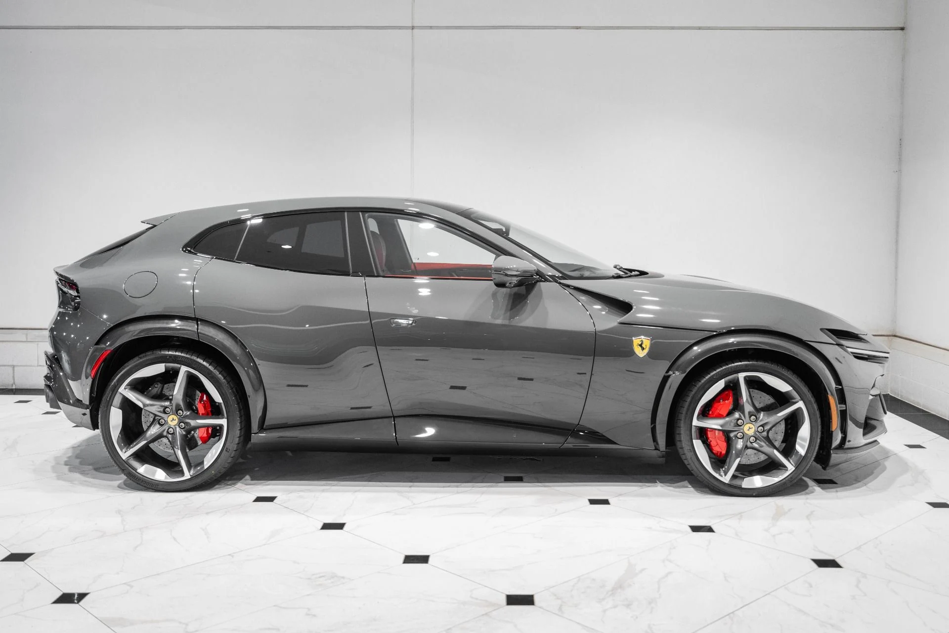 mph005_106957756_Used_2026_Ferrari_Purosangue_1781276240_861da9a8cf