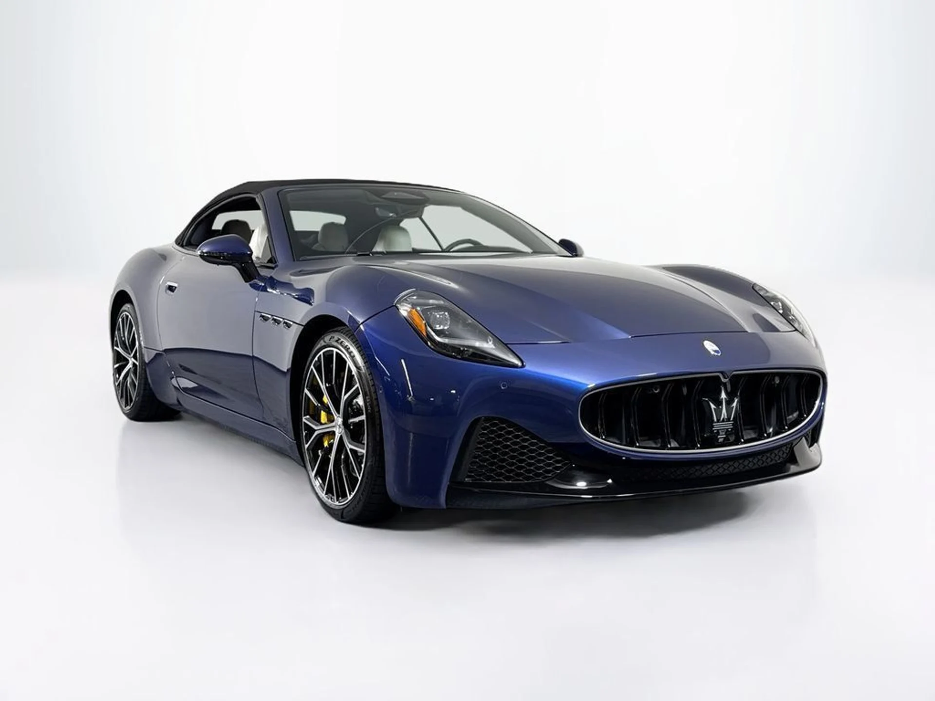 mph005_1073259042_new_2026_maserati_grancabrio_convertible_11350_23043236_7_1024_81fa09a8a2