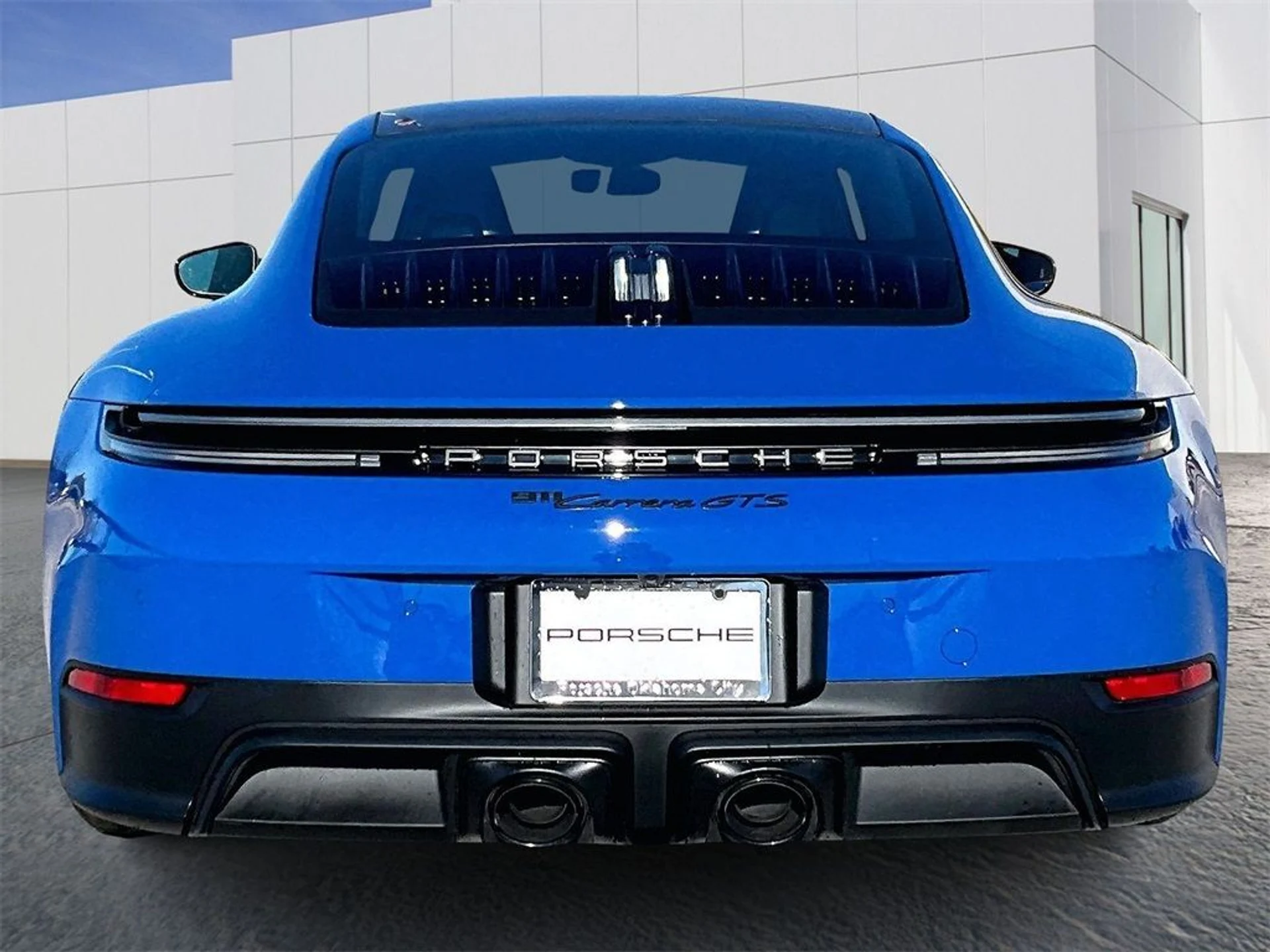 mph005_107423994_8a112a124a1a8b95ce559a5197607639_d6785bdddd