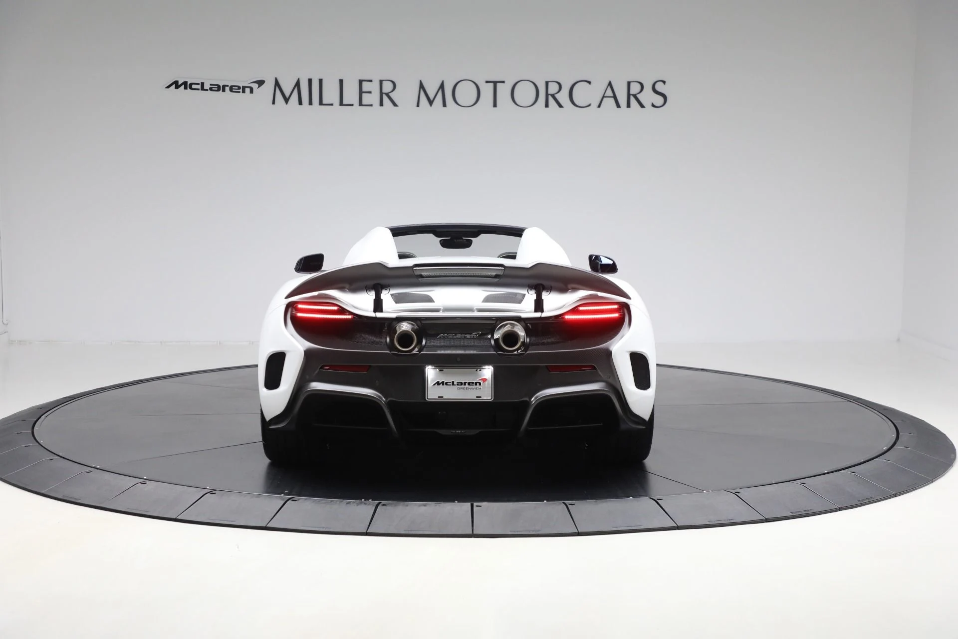 mph005_1083122633_Used_2016_Mc_Laren_675_LT_Spider_8554c64e63