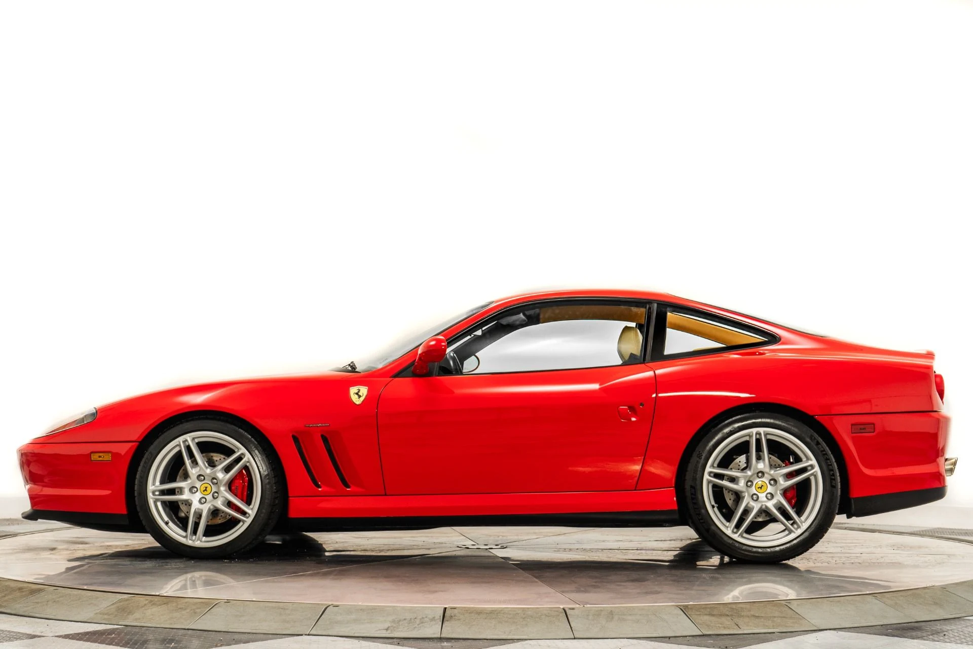 mph005_1107643913_Used_2000_Ferrari_550_Maranello_1760995634_1766b67482