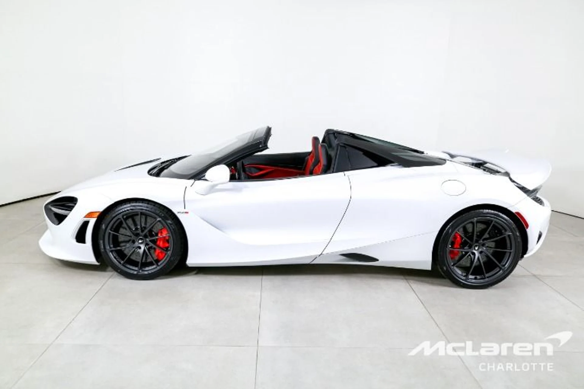 mph005_1118555206_Used_2026_Mc_Laren_750_S_Spider_e382f69395