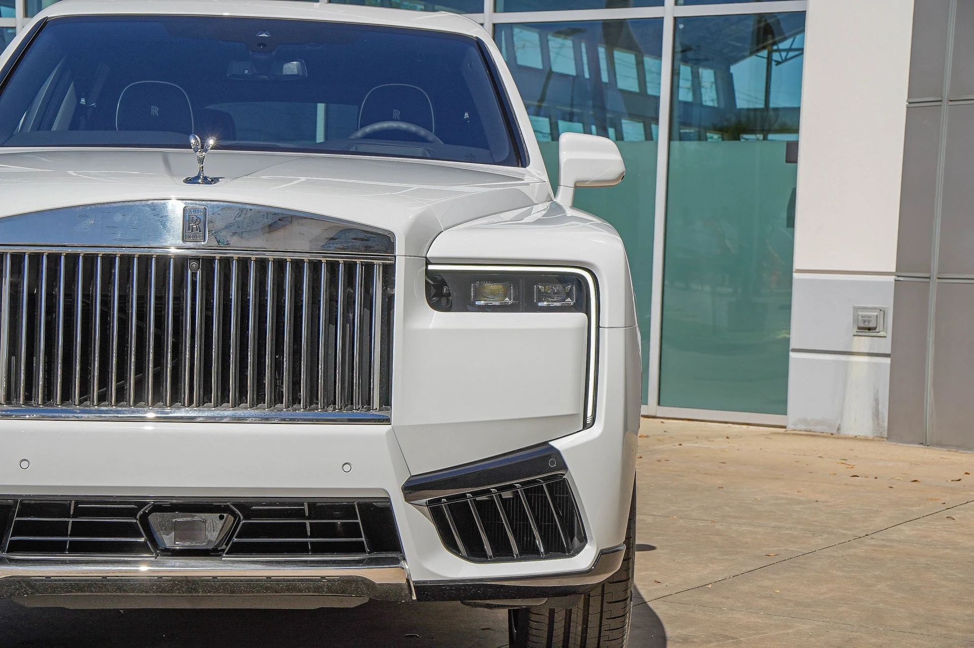 mph005_1131993904_Hi_Tech_Luxury_Imports_LLC_SLA_13_HA_06_TU_234902_image_5_b252d8f7e5