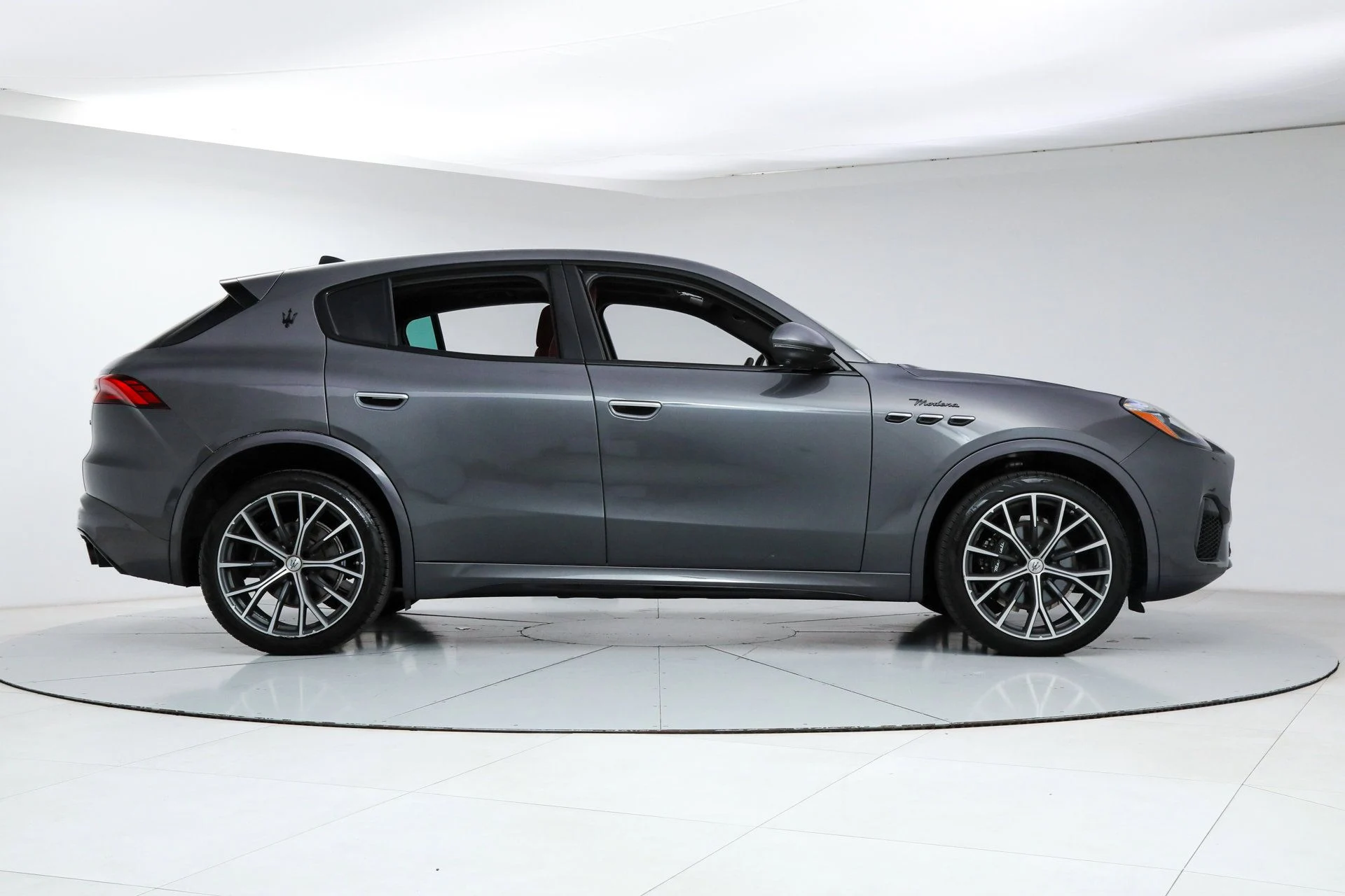 mph005_1132634547_b02bd5e50b5b3b04f7fc04c0e1e374b6_f1f02f1af5