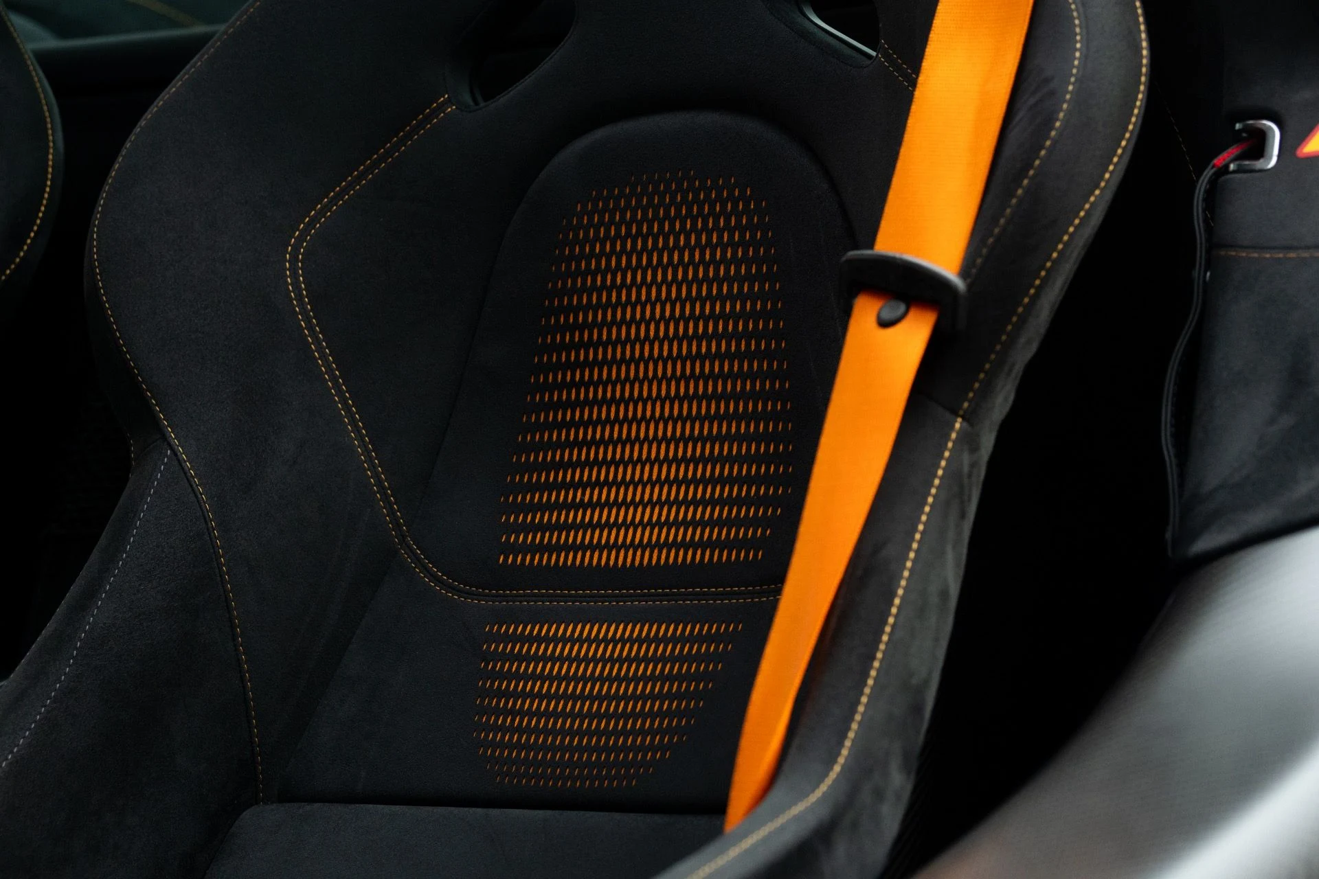 mph005_1134034795_Used_2021_Mc_Laren_765_LT_1757087753_4daef3dd08