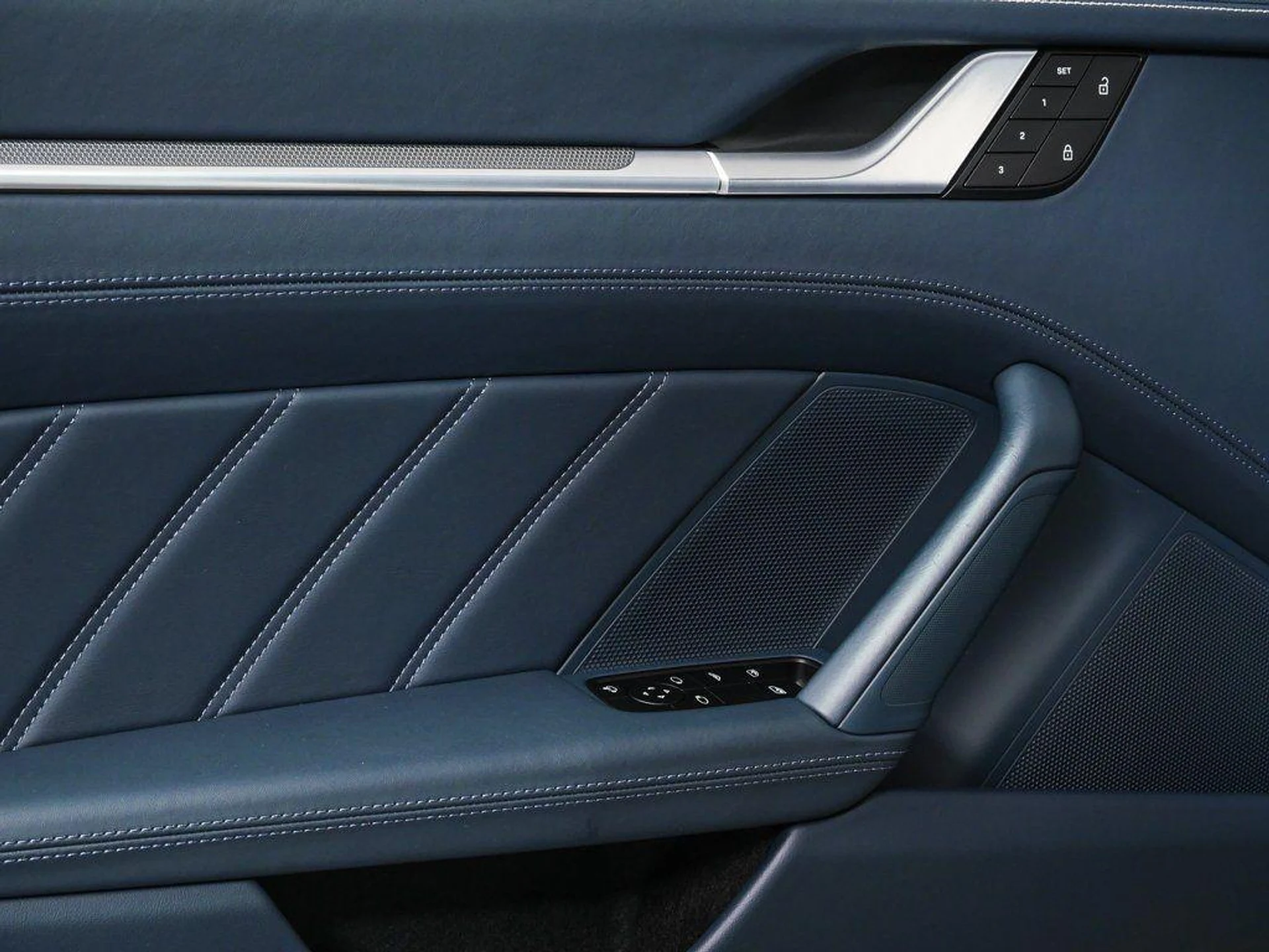 mph005_1135704249_Vrs_Ho3_LD_1_Rv3_Dv42_P_Uoatep4_Pgs_5064dded7e